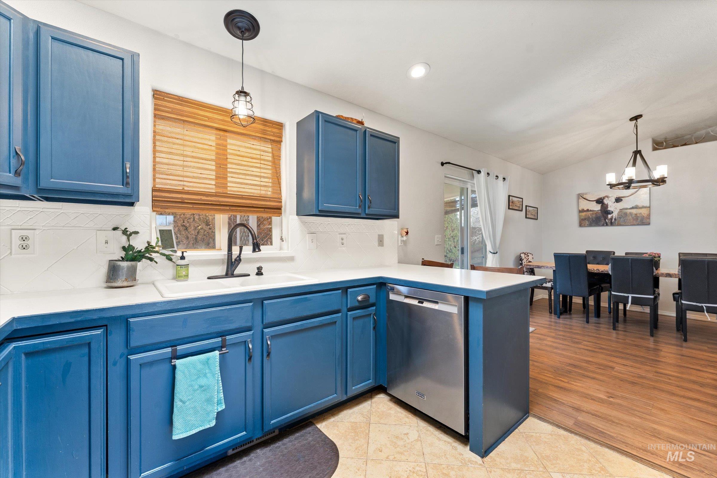 865 Gregory Ln, Mountain Home, Idaho 83647, 3 Bedrooms, 2 Bathrooms, Residential For Sale, Price $330,000,MLS 98978499