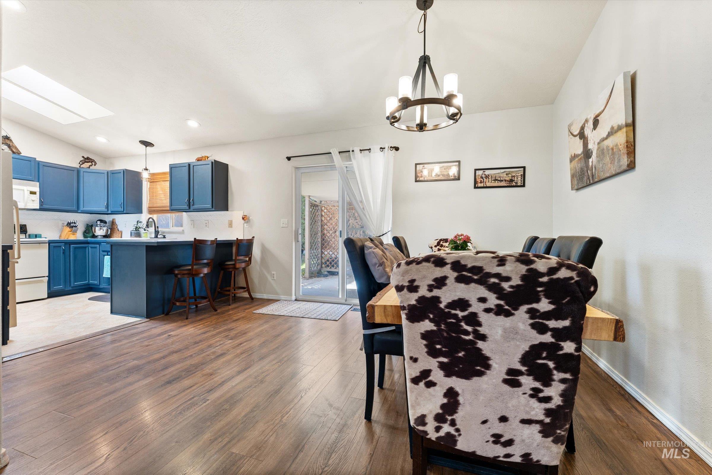 865 Gregory Ln, Mountain Home, Idaho 83647, 3 Bedrooms, 2 Bathrooms, Residential For Sale, Price $330,000,MLS 98978499