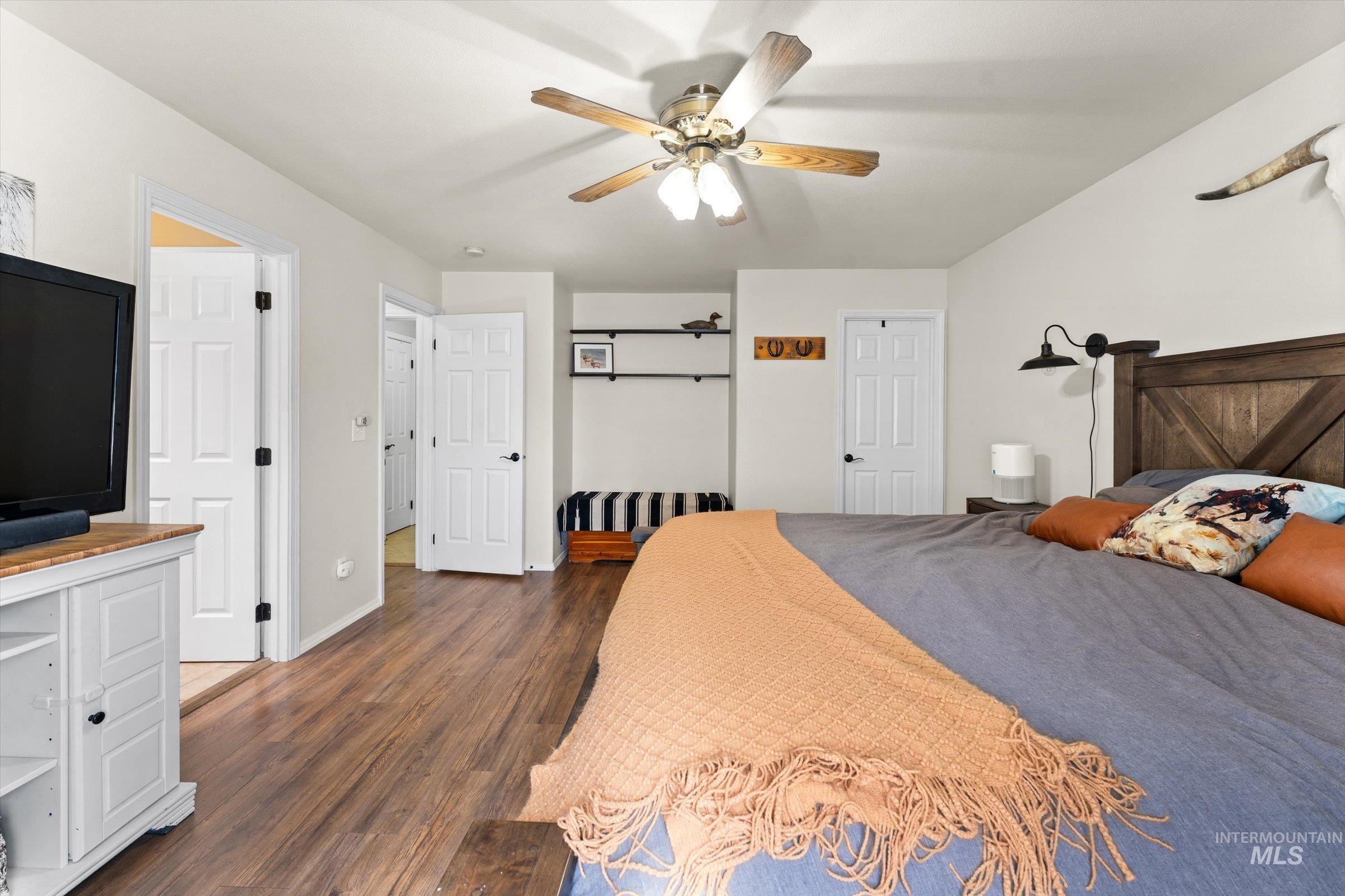 865 Gregory Ln, Mountain Home, Idaho 83647, 3 Bedrooms, 2 Bathrooms, Residential For Sale, Price $330,000,MLS 98978499