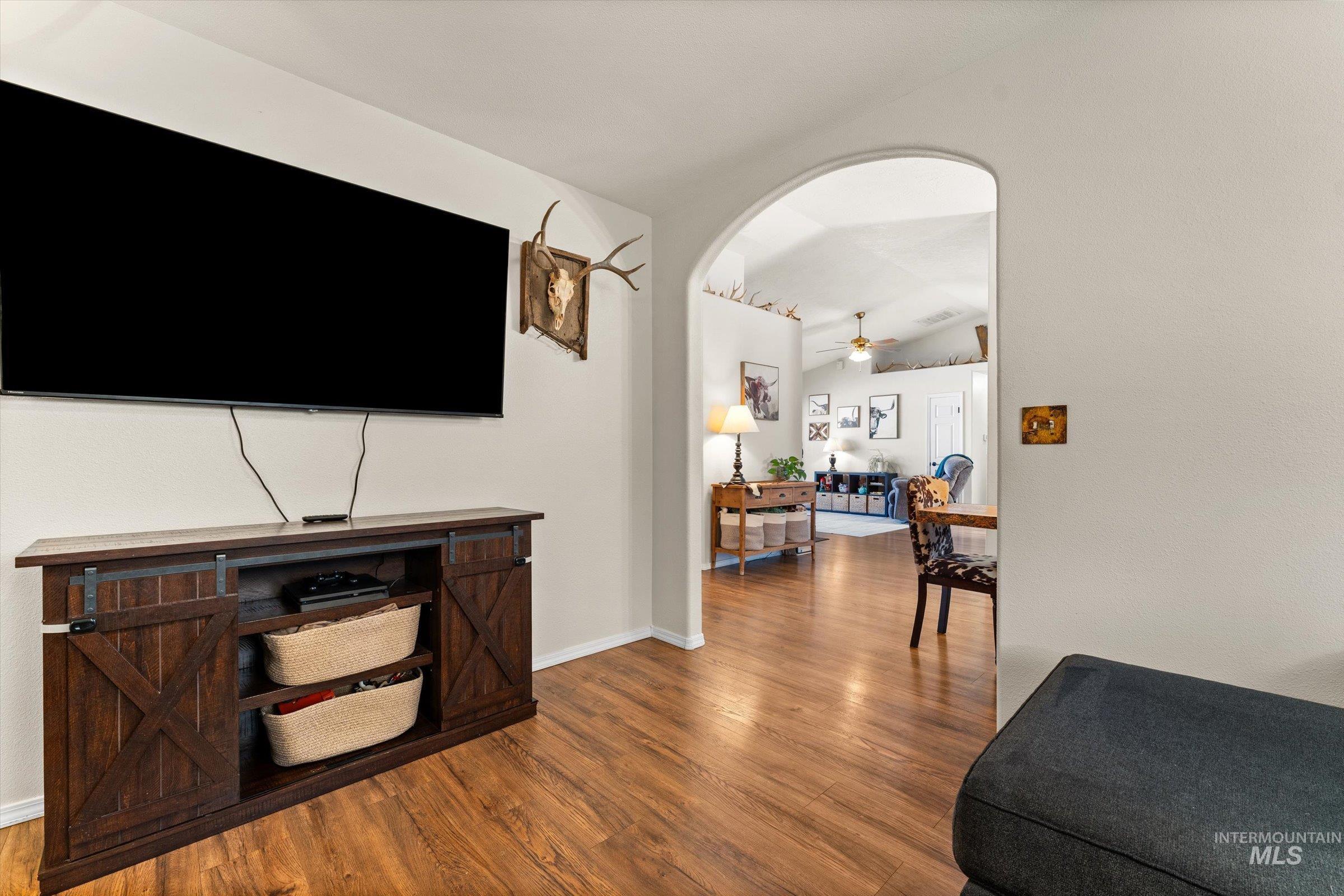 865 Gregory Ln, Mountain Home, Idaho 83647, 3 Bedrooms, 2 Bathrooms, Residential For Sale, Price $330,000,MLS 98978499