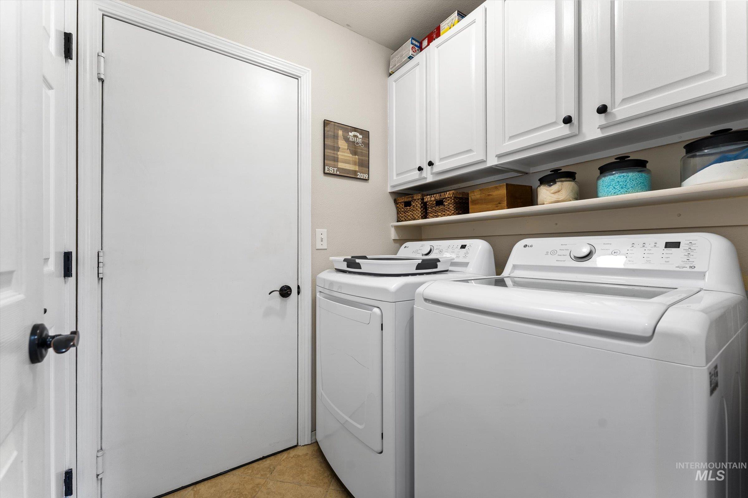 865 Gregory Ln, Mountain Home, Idaho 83647, 3 Bedrooms, 2 Bathrooms, Residential For Sale, Price $330,000,MLS 98978499