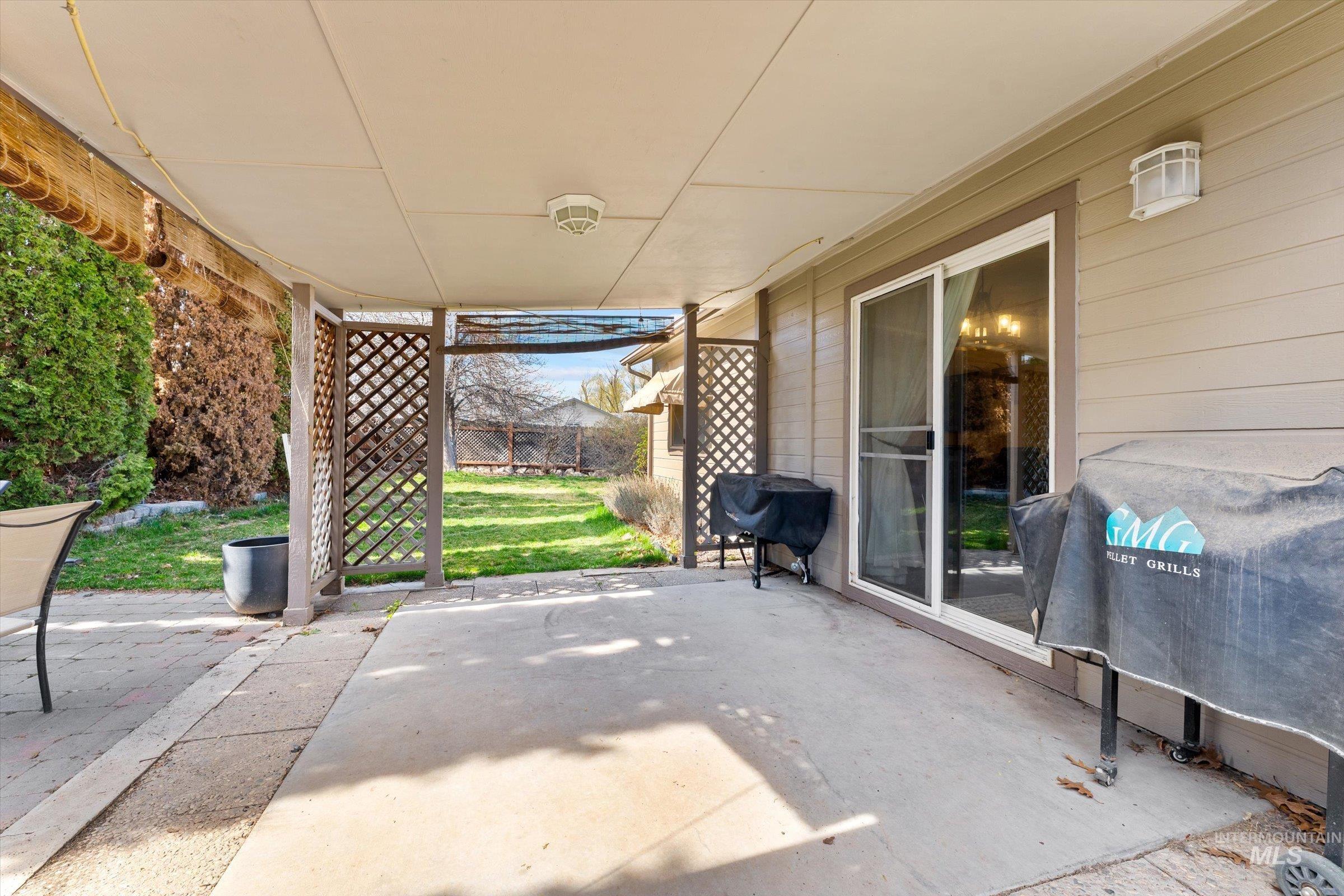 865 Gregory Ln, Mountain Home, Idaho 83647, 3 Bedrooms, 2 Bathrooms, Residential For Sale, Price $330,000,MLS 98978499