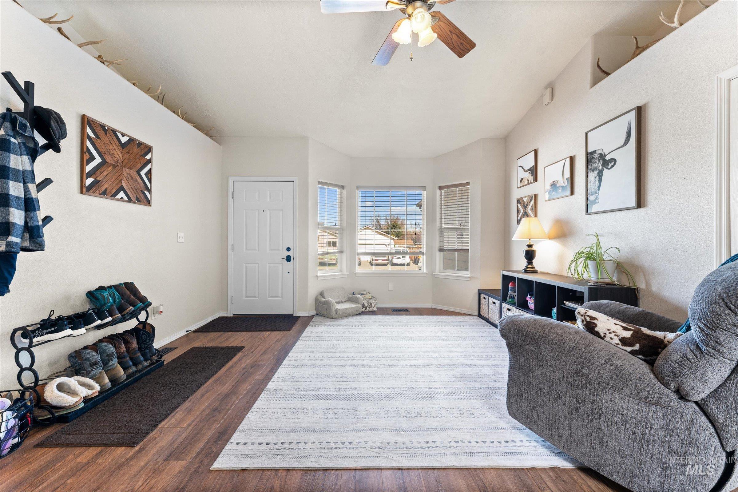 865 Gregory Ln, Mountain Home, Idaho 83647, 3 Bedrooms, 2 Bathrooms, Residential For Sale, Price $330,000,MLS 98978499