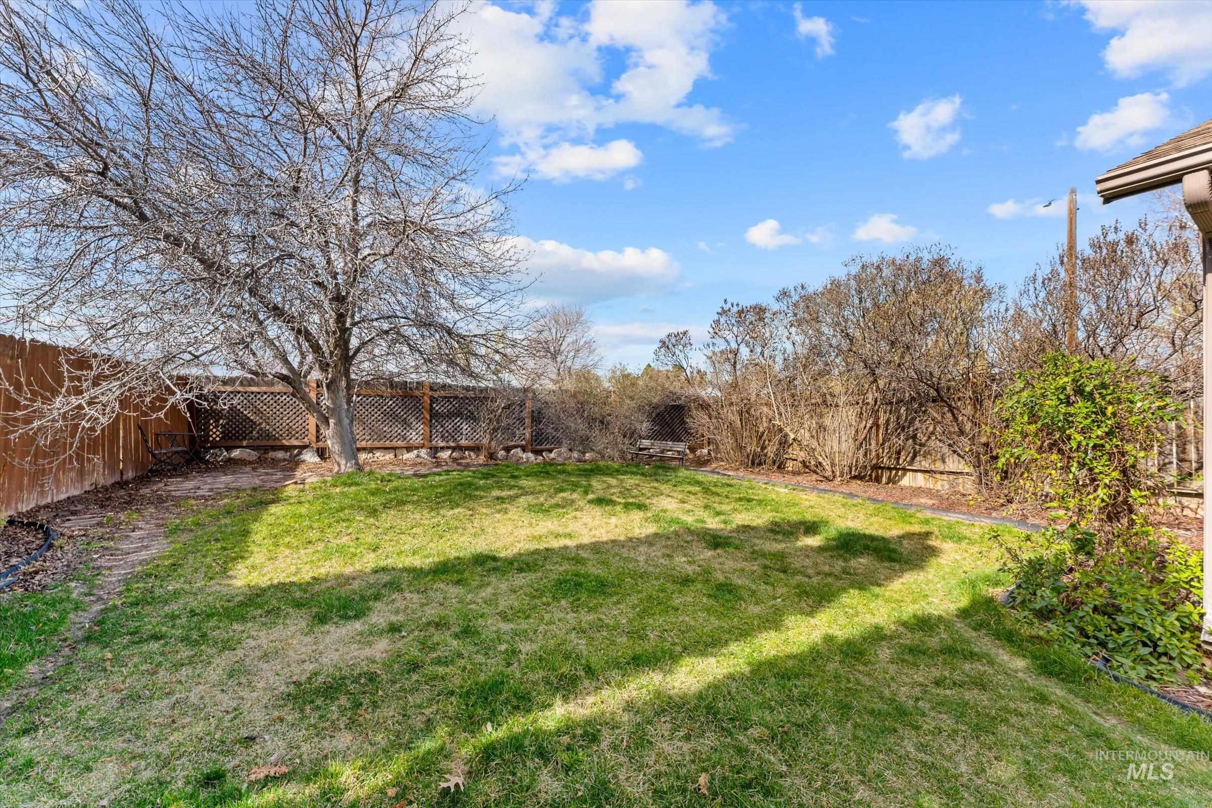 865 Gregory Ln, Mountain Home, Idaho 83647, 3 Bedrooms, 2 Bathrooms, Residential For Sale, Price $330,000,MLS 98978499