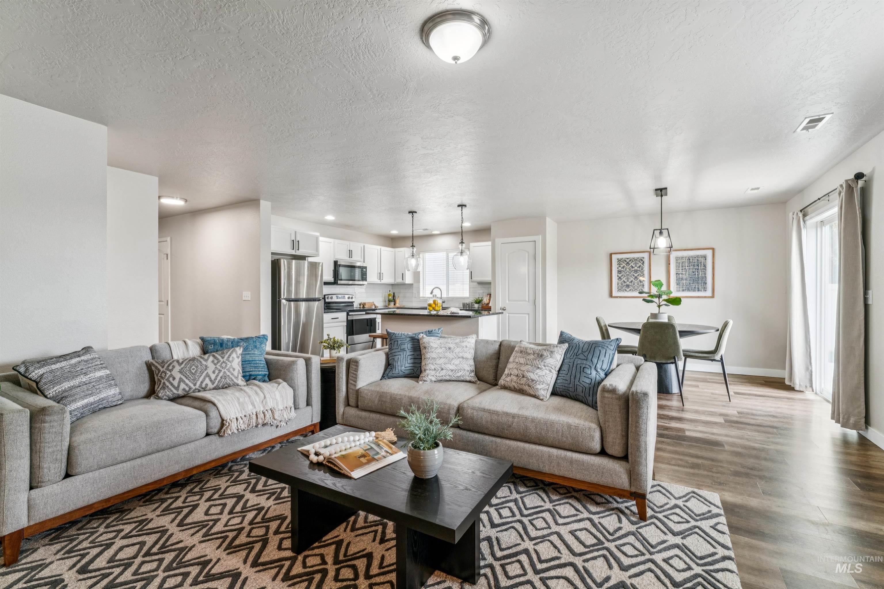 10205 W Virginia City St, Star, Idaho 83669-5619, 3 Bedrooms, 2 Bathrooms, Residential For Sale, Price $499,900,MLS 98978502