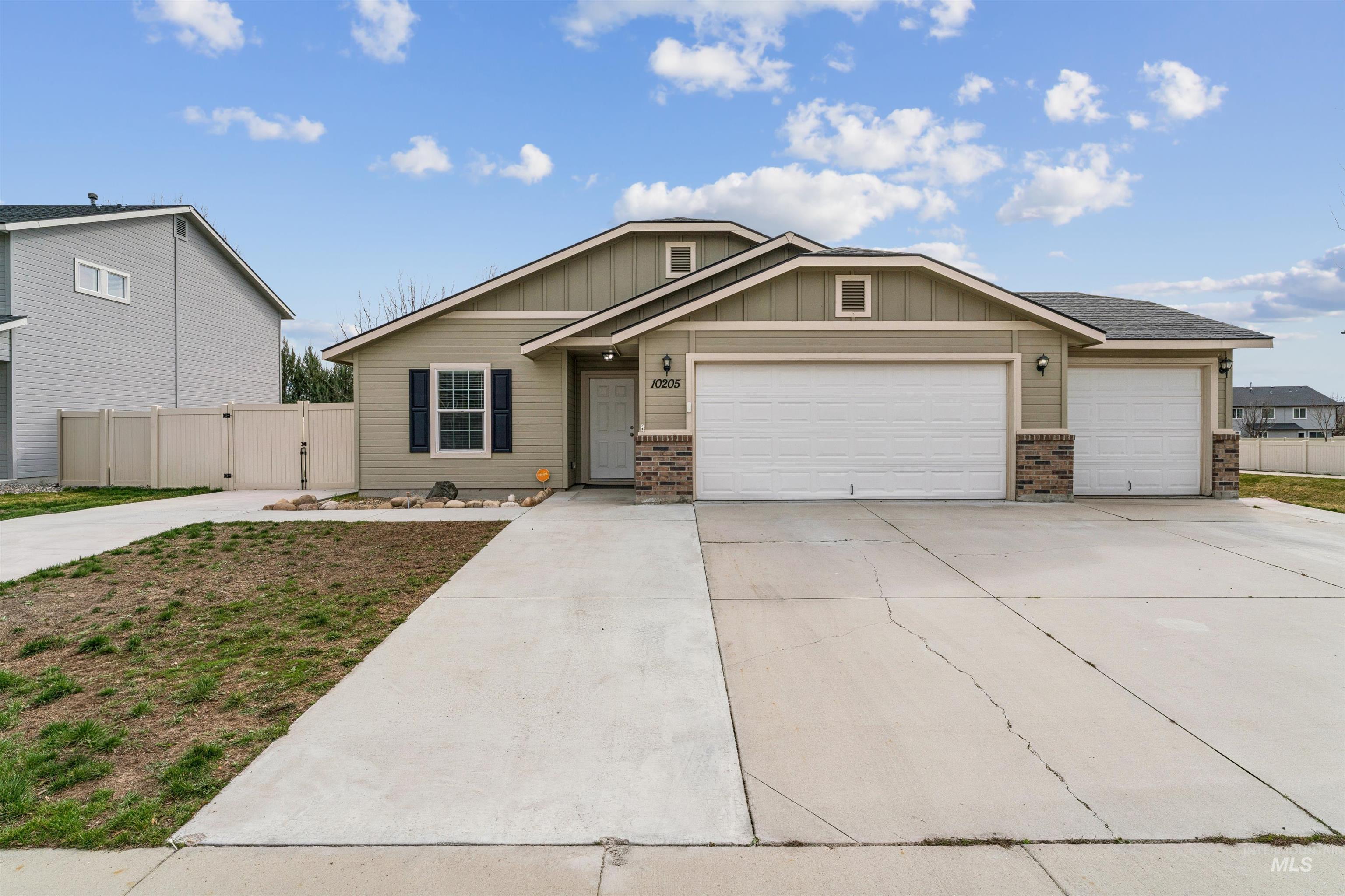 10205 W Virginia City St, Star, Idaho 83669-5619, 3 Bedrooms, 2 Bathrooms, Residential For Sale, Price $499,900,MLS 98978502