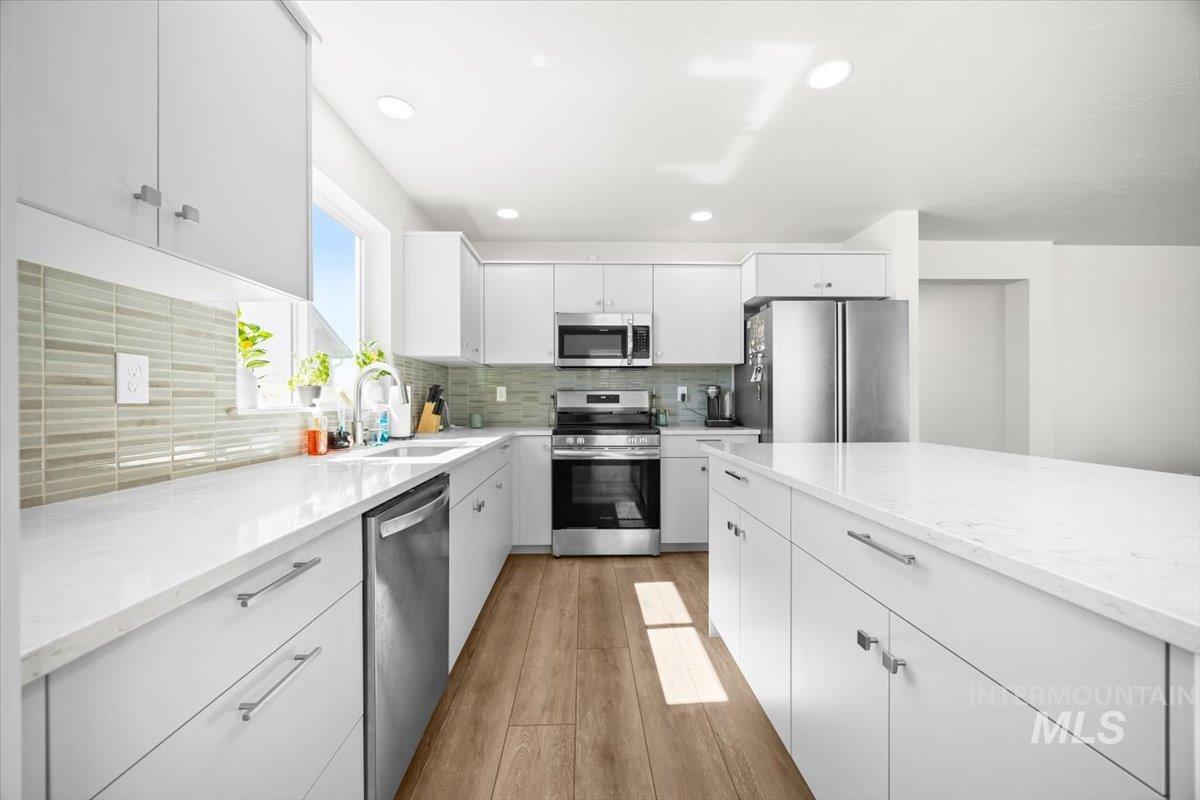 15696 Shrike Ave, Nampa, Idaho 83686, 4 Bedrooms, 2.5 Bathrooms, Residential For Sale, Price $465,000,MLS 98978506