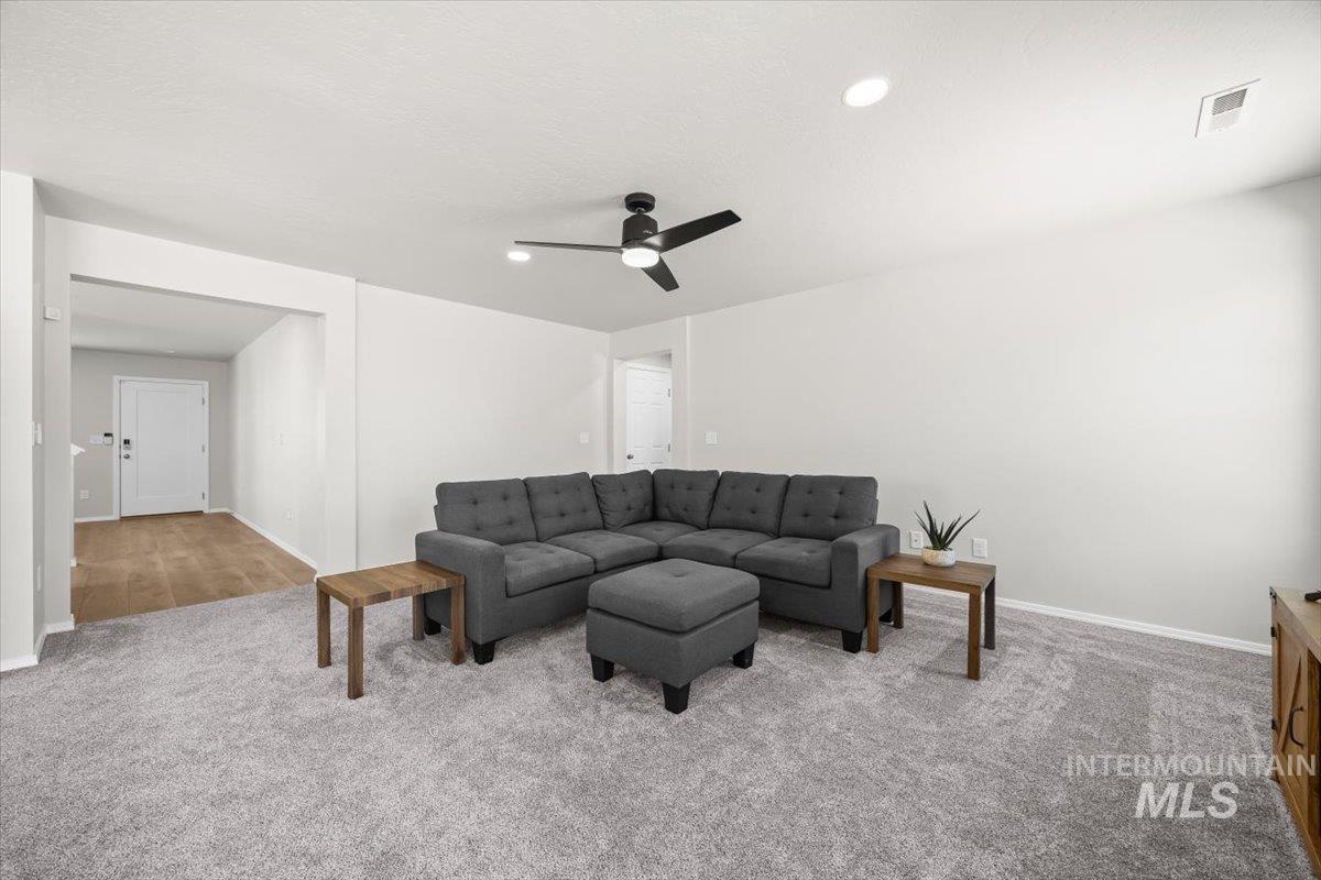 15696 Shrike Ave, Nampa, Idaho 83686, 4 Bedrooms, 2.5 Bathrooms, Residential For Sale, Price $465,000,MLS 98978506