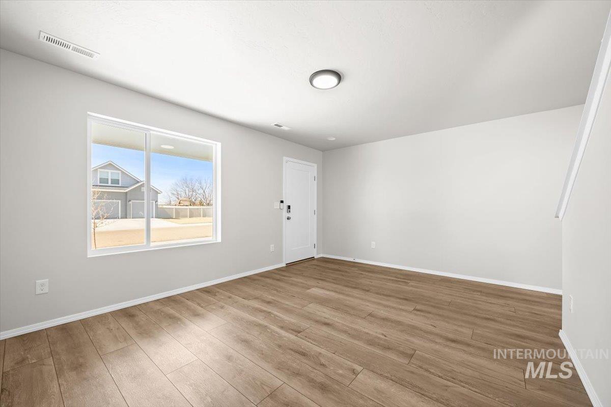 15696 Shrike Ave, Nampa, Idaho 83686, 4 Bedrooms, 2.5 Bathrooms, Residential For Sale, Price $465,000,MLS 98978506