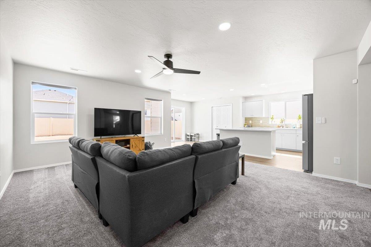 15696 Shrike Ave, Nampa, Idaho 83686, 4 Bedrooms, 2.5 Bathrooms, Residential For Sale, Price $465,000,MLS 98978506