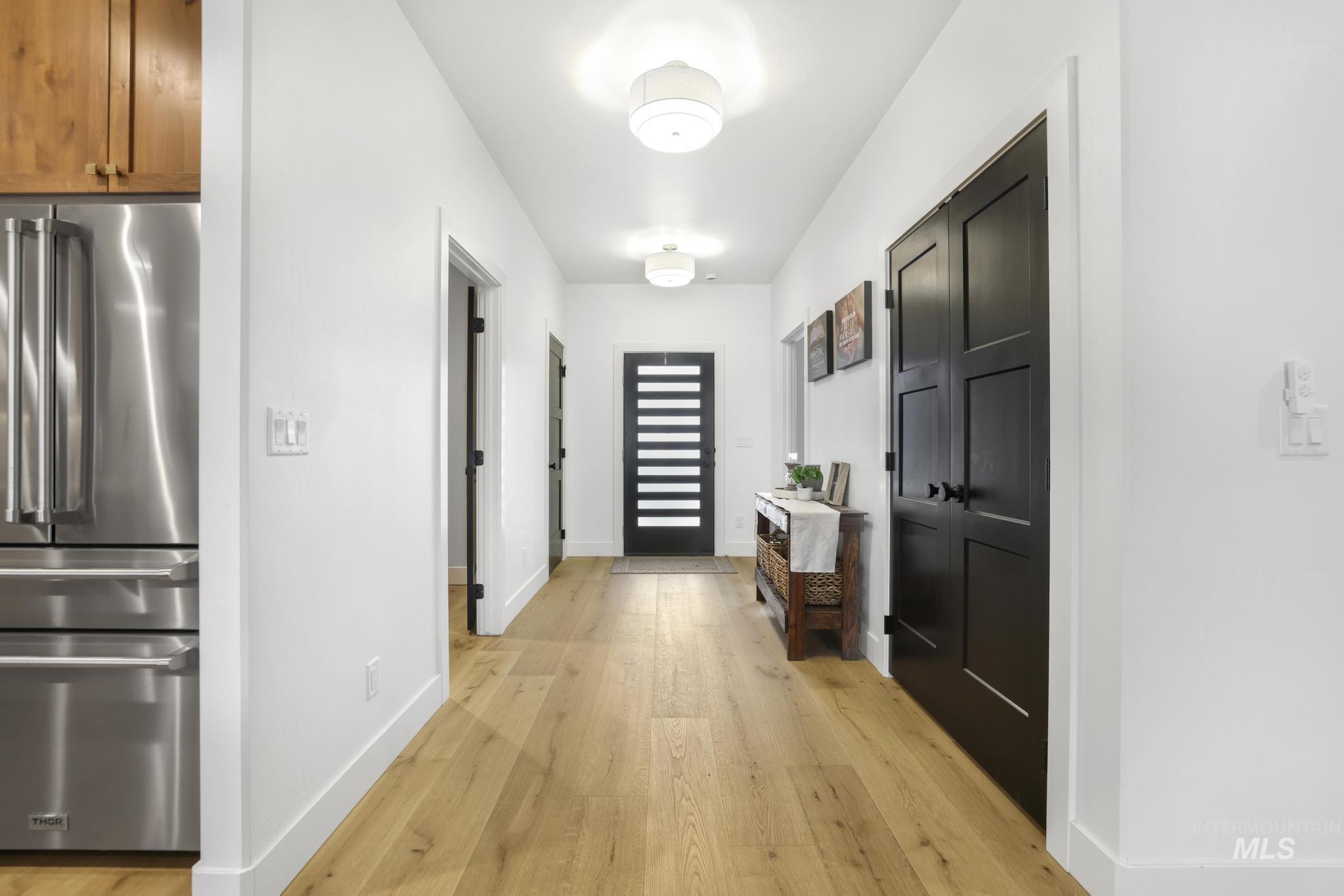 2054 Red Rock, Twin Falls, Idaho 83301, 4 Bedrooms, 3 Bathrooms, Residential For Sale, Price $699,000,MLS 98978508