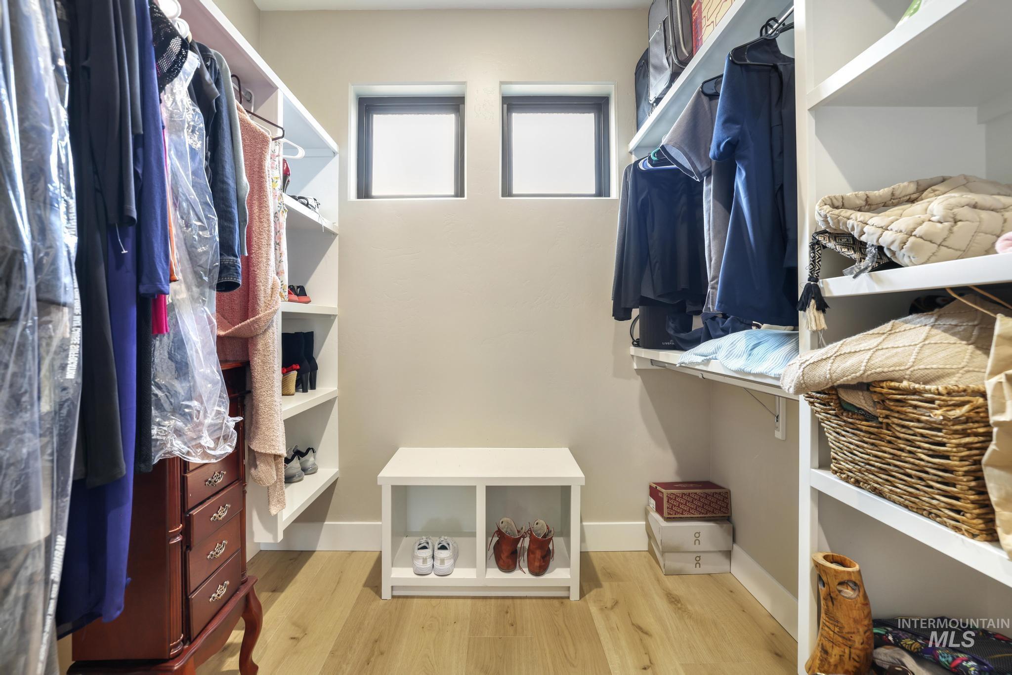 2054 Red Rock, Twin Falls, Idaho 83301, 4 Bedrooms, 3 Bathrooms, Residential For Sale, Price $699,000,MLS 98978508