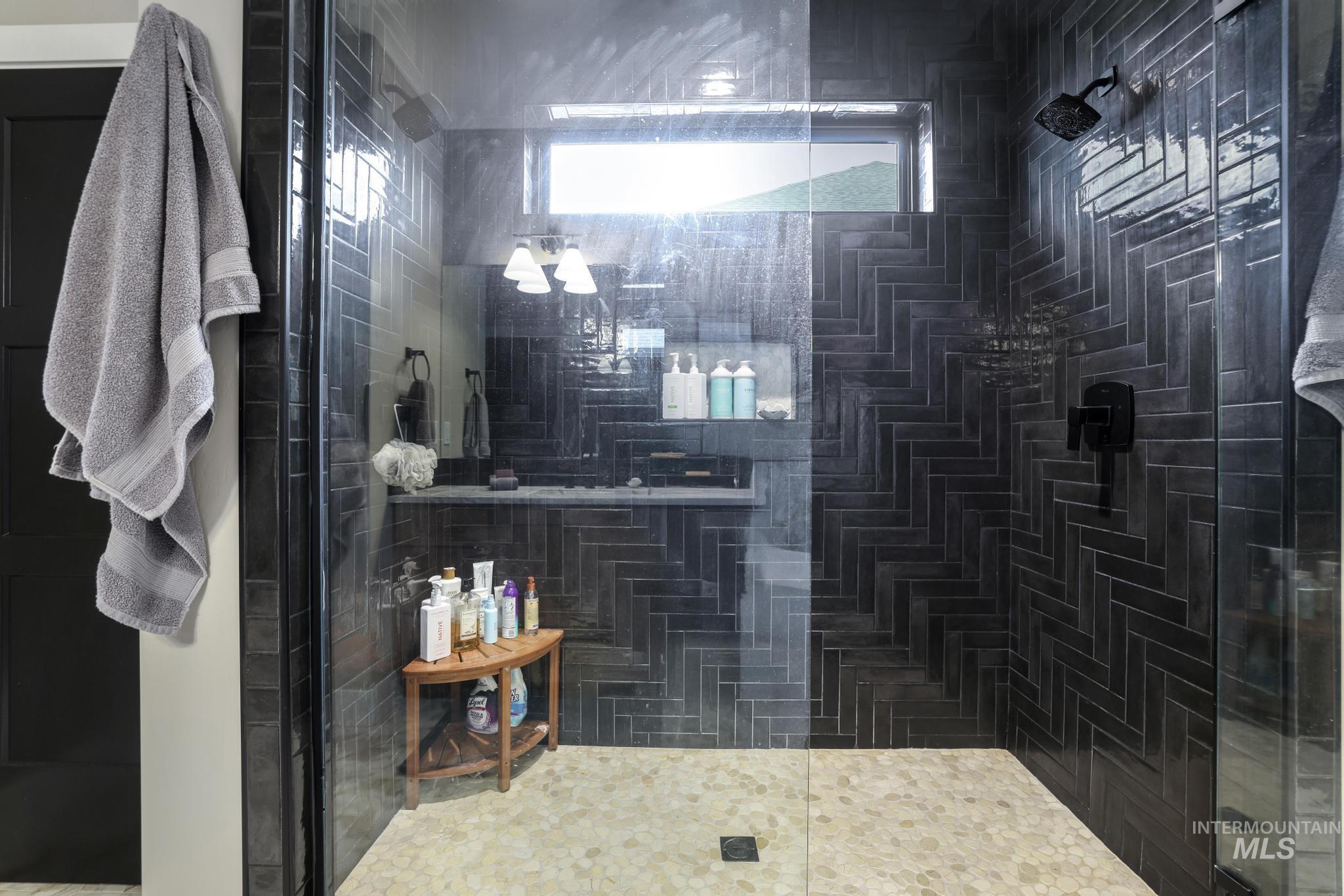 2054 Red Rock, Twin Falls, Idaho 83301, 4 Bedrooms, 3 Bathrooms, Residential For Sale, Price $699,000,MLS 98978508