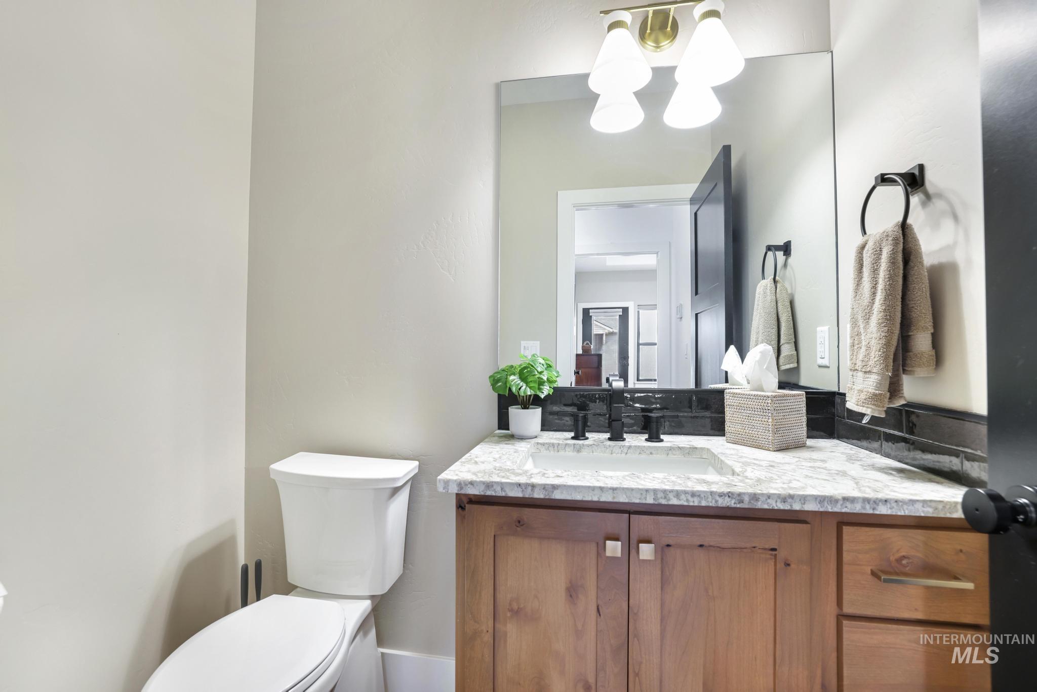 2054 Red Rock, Twin Falls, Idaho 83301, 4 Bedrooms, 3 Bathrooms, Residential For Sale, Price $699,000,MLS 98978508