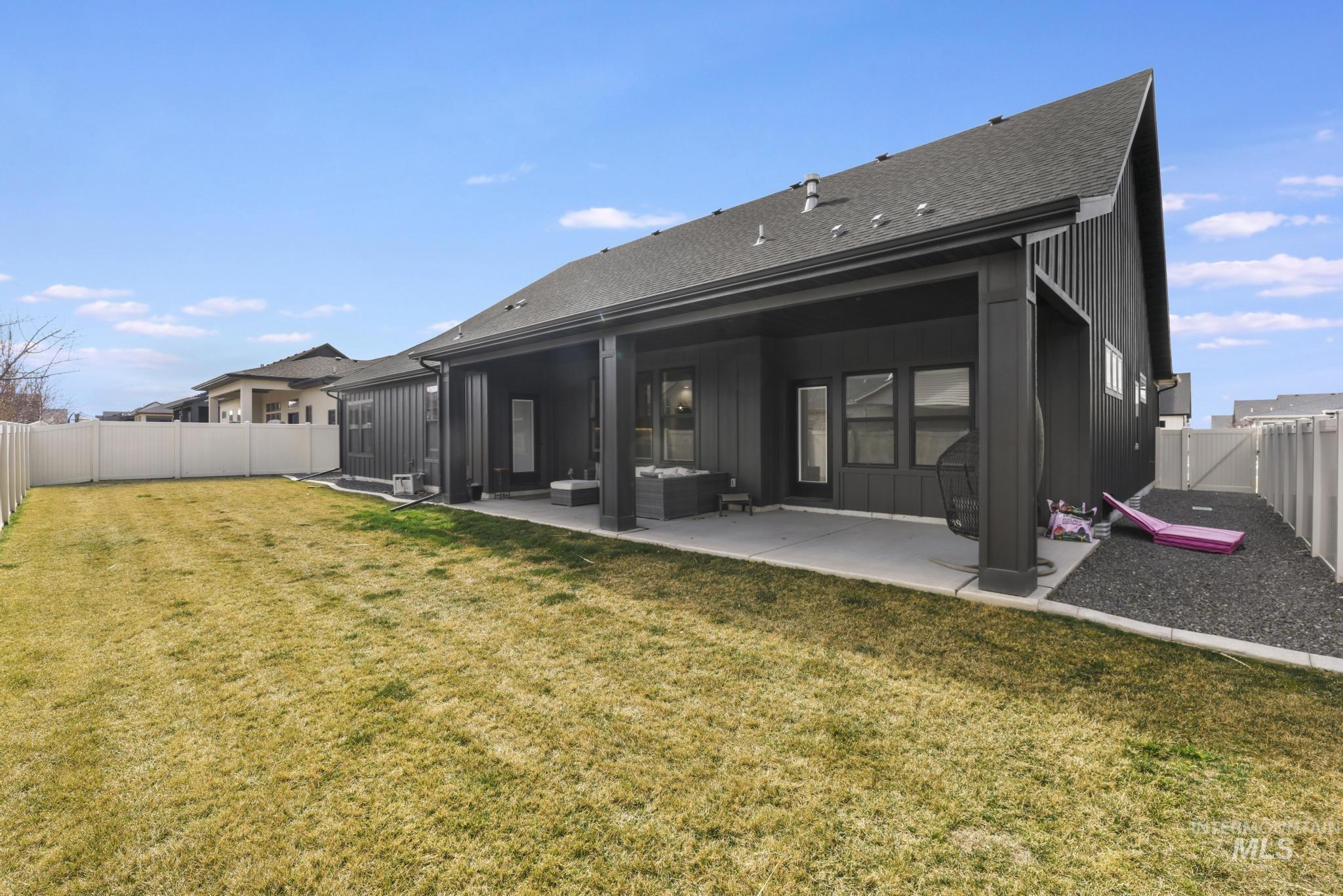 2054 Red Rock, Twin Falls, Idaho 83301, 4 Bedrooms, 3 Bathrooms, Residential For Sale, Price $699,000,MLS 98978508