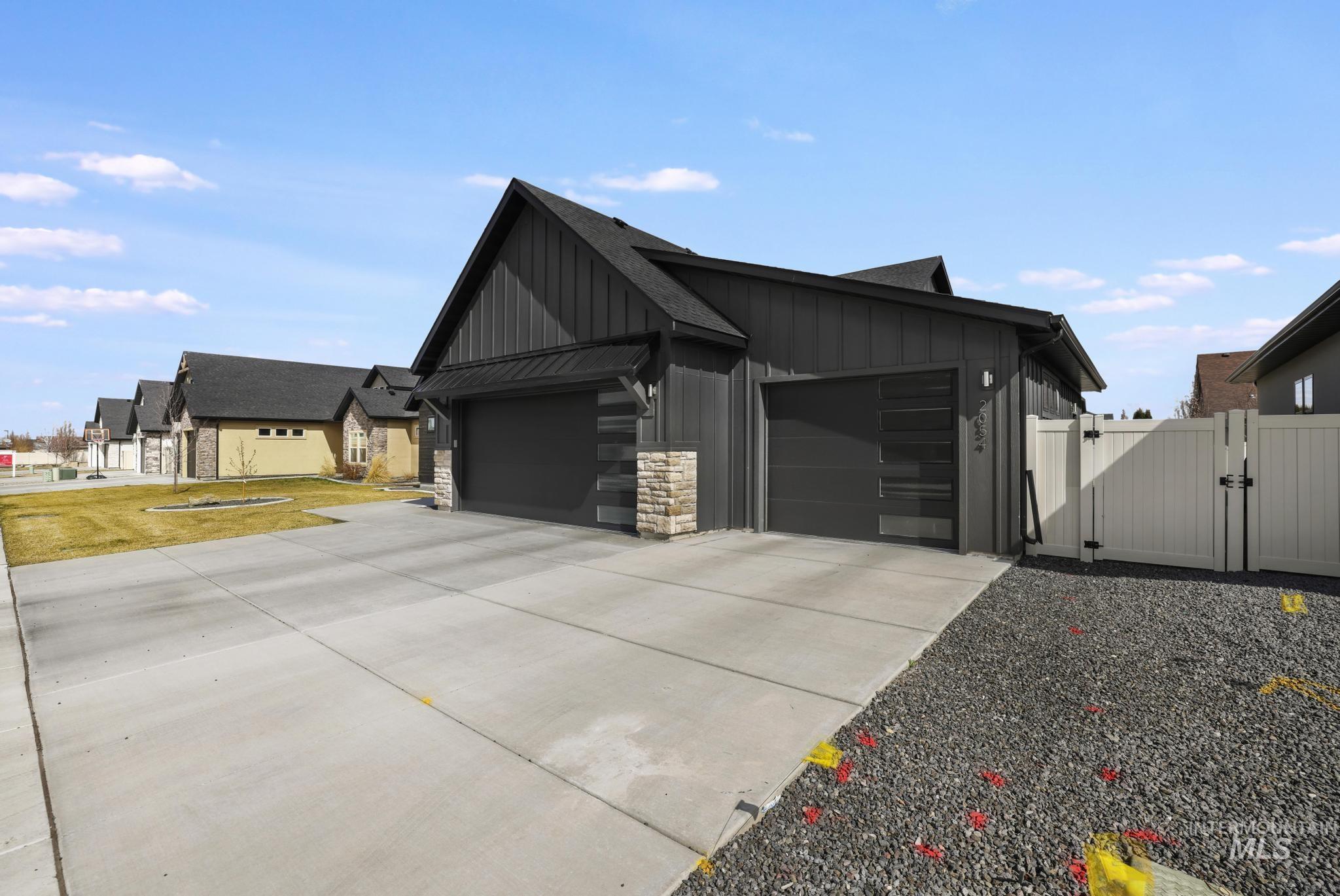 2054 Red Rock, Twin Falls, Idaho 83301, 4 Bedrooms, 3 Bathrooms, Residential For Sale, Price $699,000,MLS 98978508