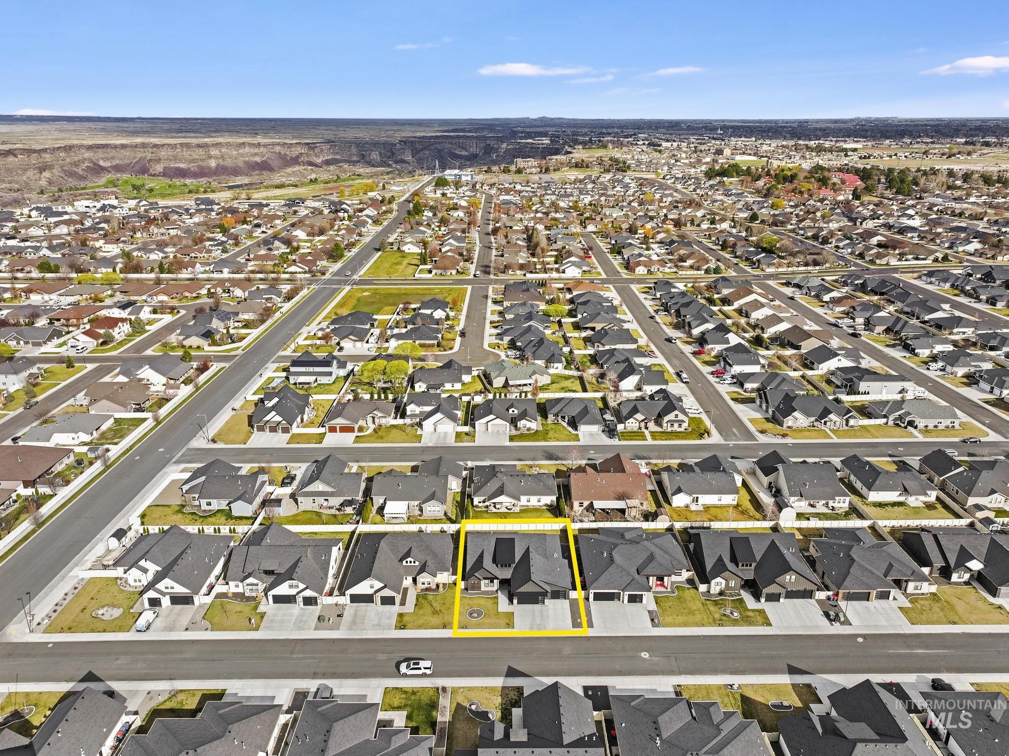 2054 Red Rock, Twin Falls, Idaho 83301, 4 Bedrooms, 3 Bathrooms, Residential For Sale, Price $699,000,MLS 98978508