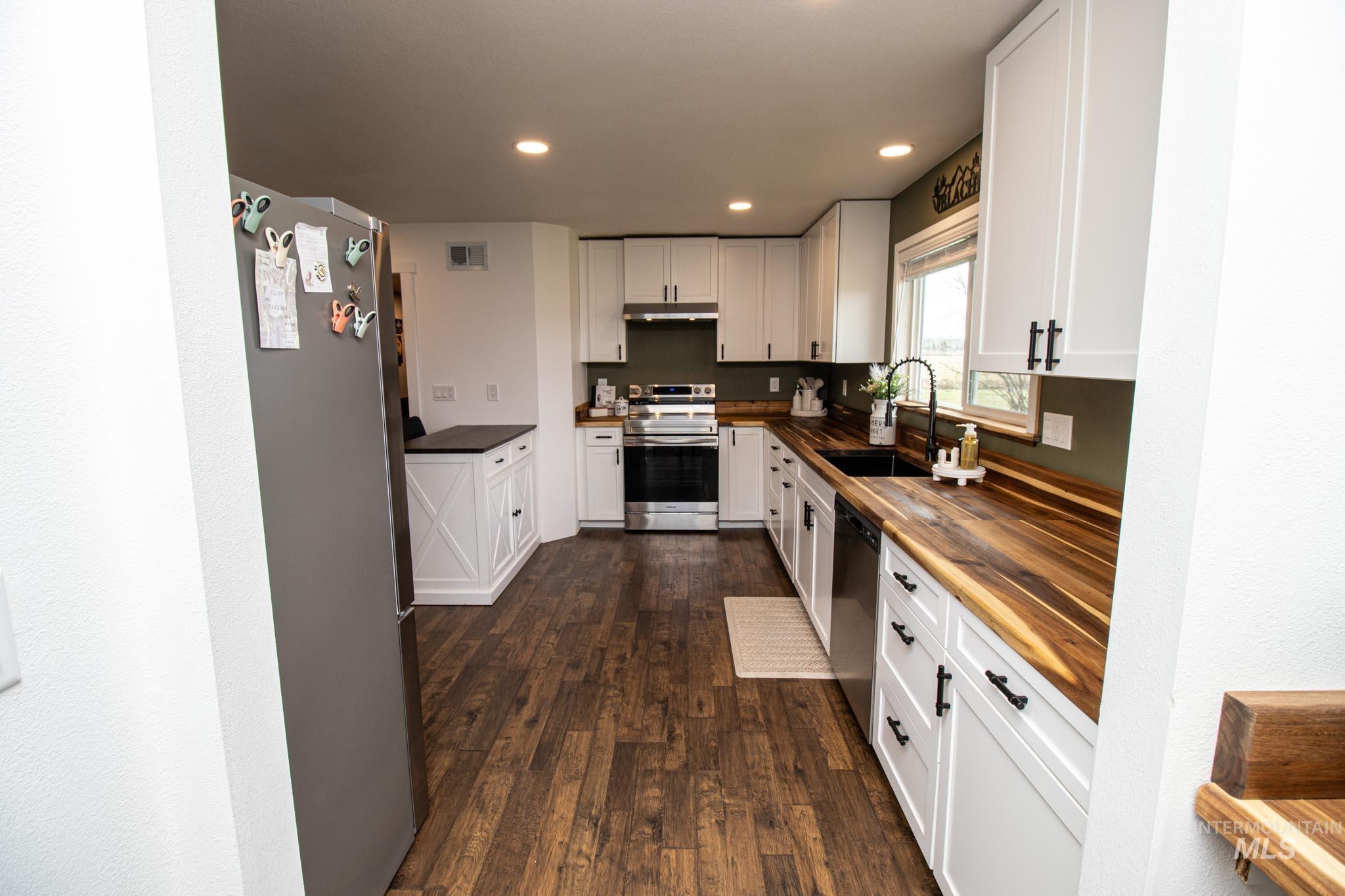 272 Cemetery Rd, Weippe, Idaho 83553, 4 Bedrooms, 2 Bathrooms, Residential For Sale, Price $499,999,MLS 98978511