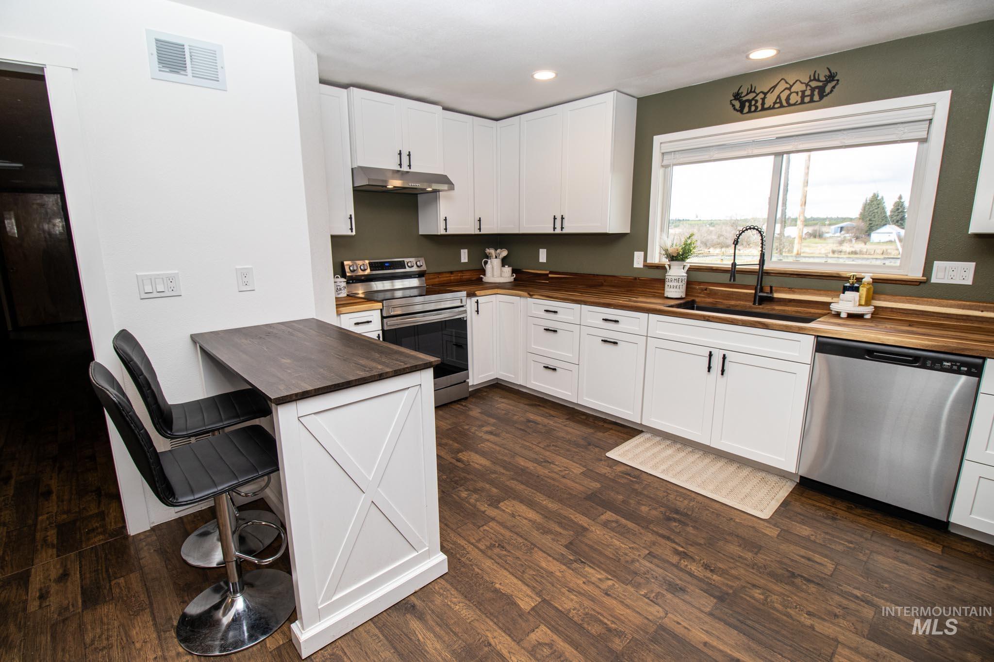 272 Cemetery Rd, Weippe, Idaho 83553, 4 Bedrooms, 2 Bathrooms, Residential For Sale, Price $499,999,MLS 98978511