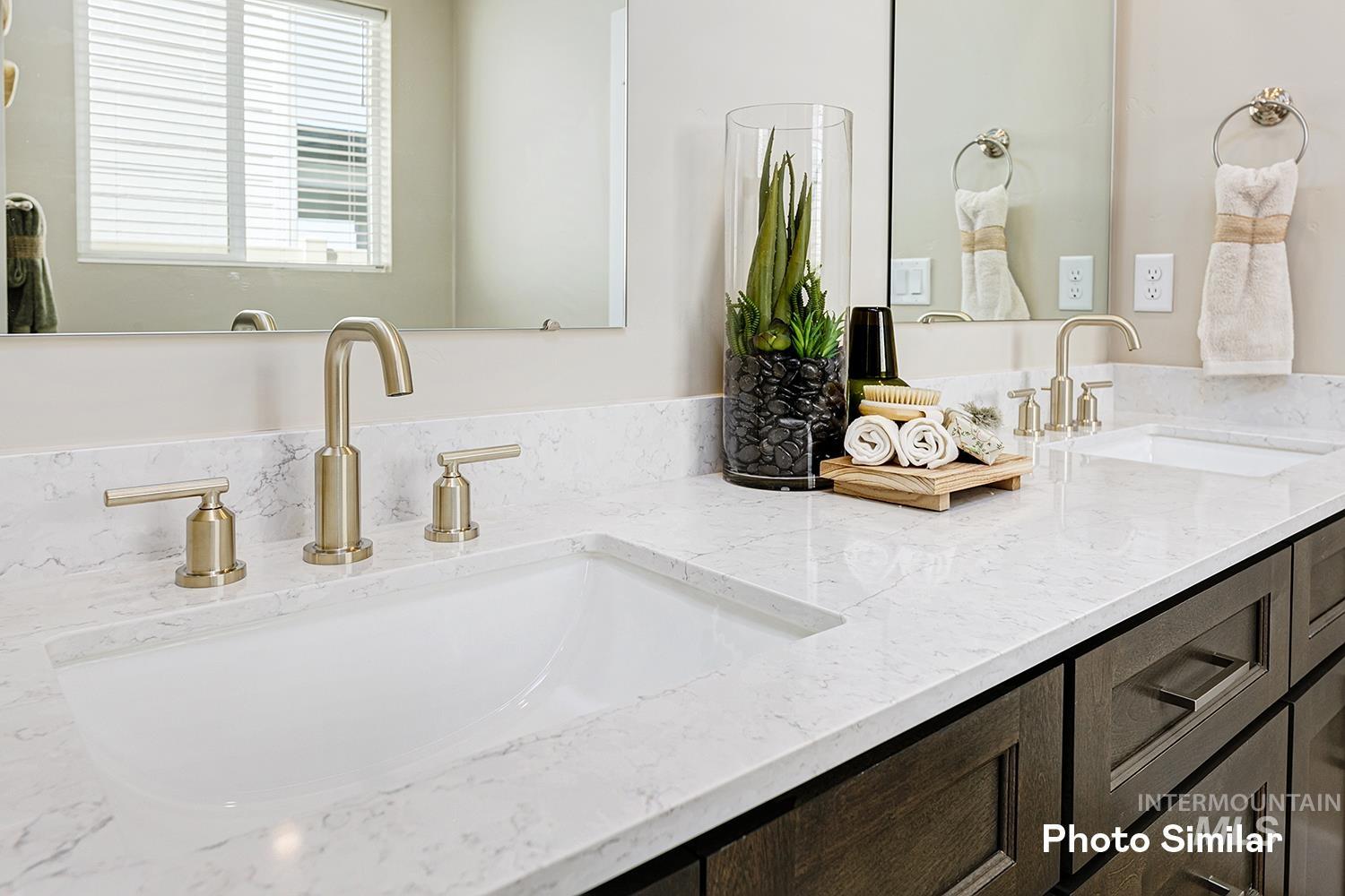 15087 Cloud Crest Ave, Caldwell, Idaho 83607, 4 Bedrooms, 3 Bathrooms, Residential For Sale, Price $592,400,MLS 98978512