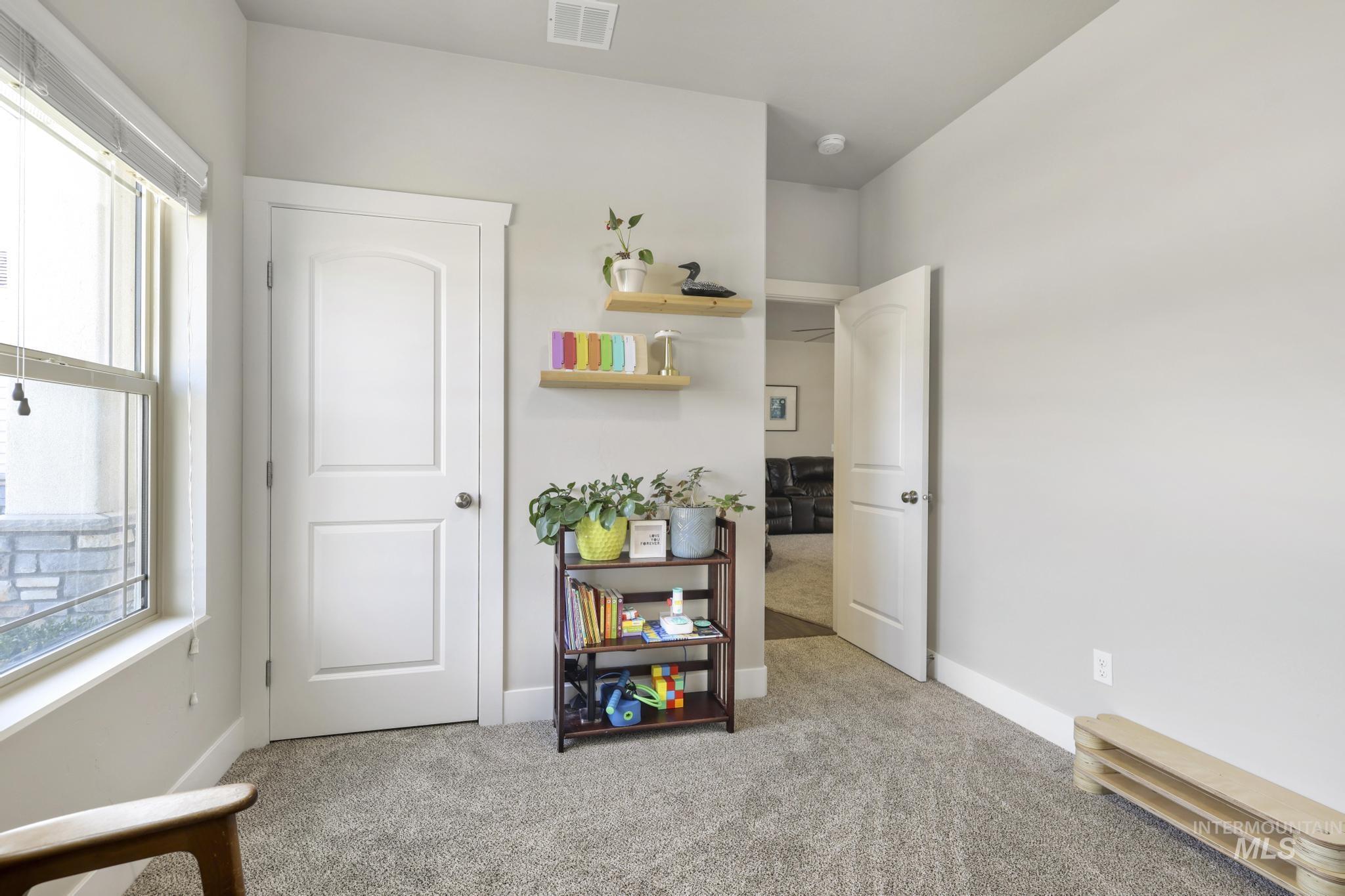 930 Ballard Way, Kimberly, Idaho 83301, 4 Bedrooms, 2 Bathrooms, Residential For Sale, Price $400,000,MLS 98978513