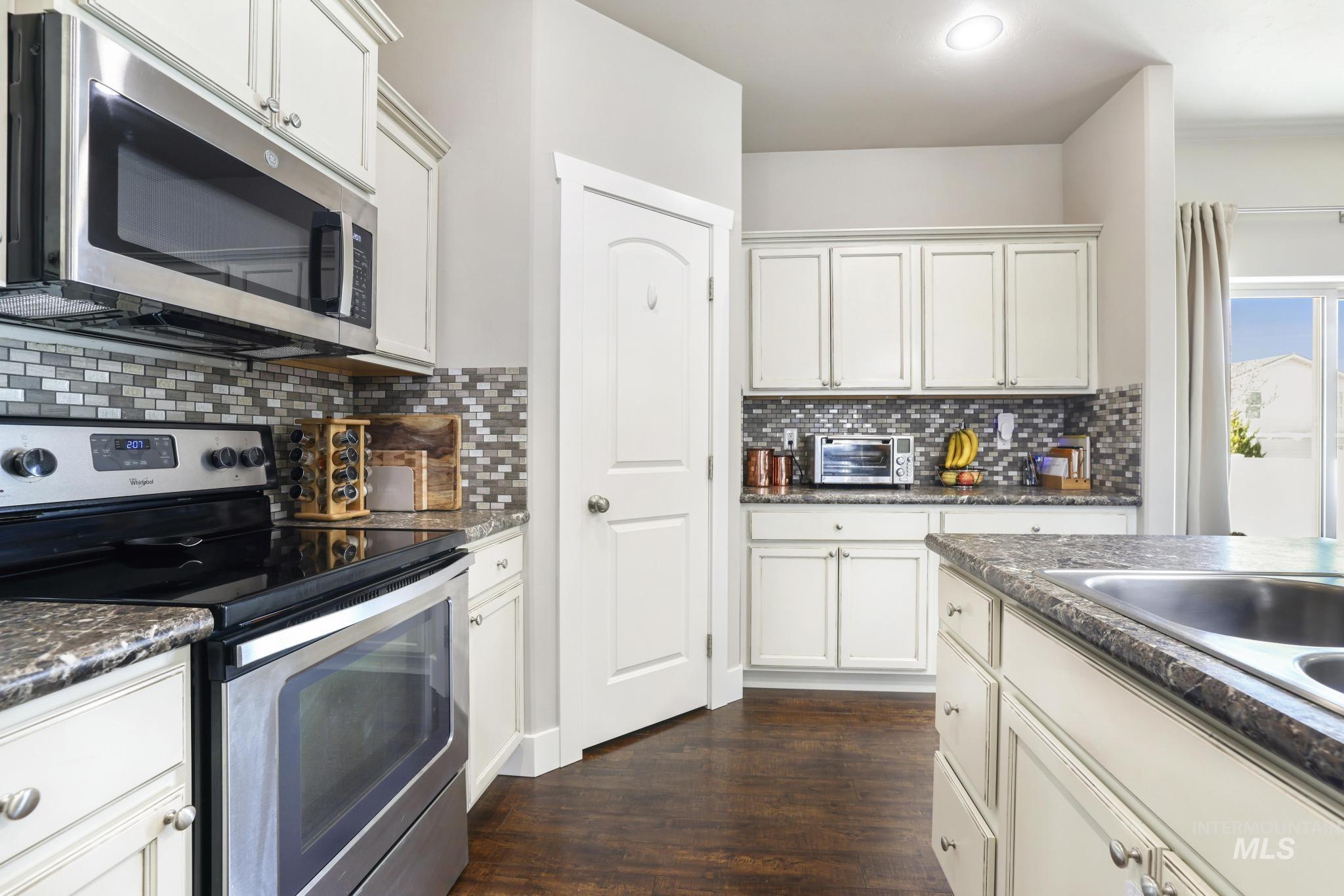 930 Ballard Way, Kimberly, Idaho 83301, 4 Bedrooms, 2 Bathrooms, Residential For Sale, Price $400,000,MLS 98978513