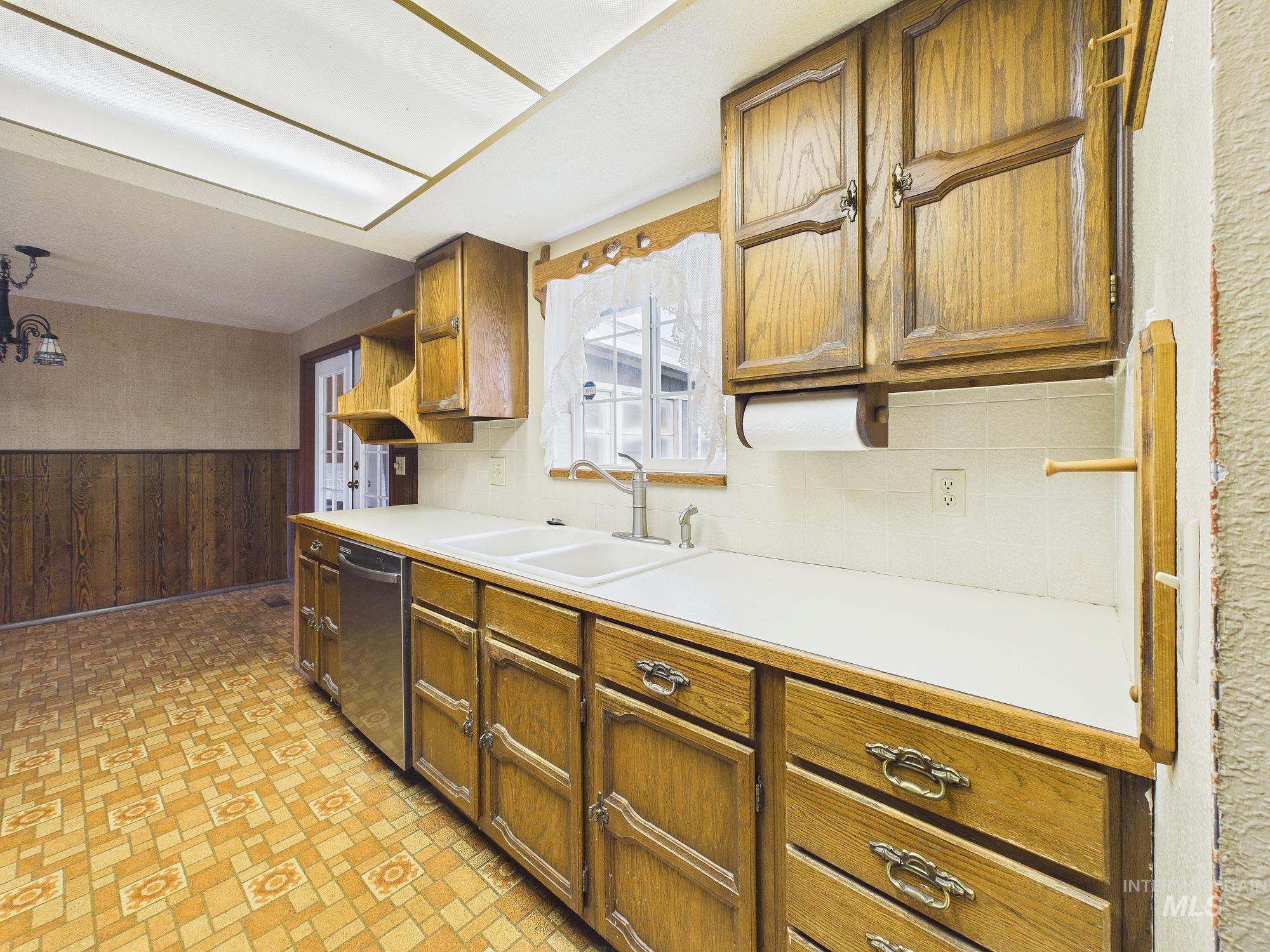 9845 N Highway 52, Horseshoe Bend, Idaho 83629, 3 Bedrooms, 1 Bathroom, Residential For Sale, Price $725,000, 98978516