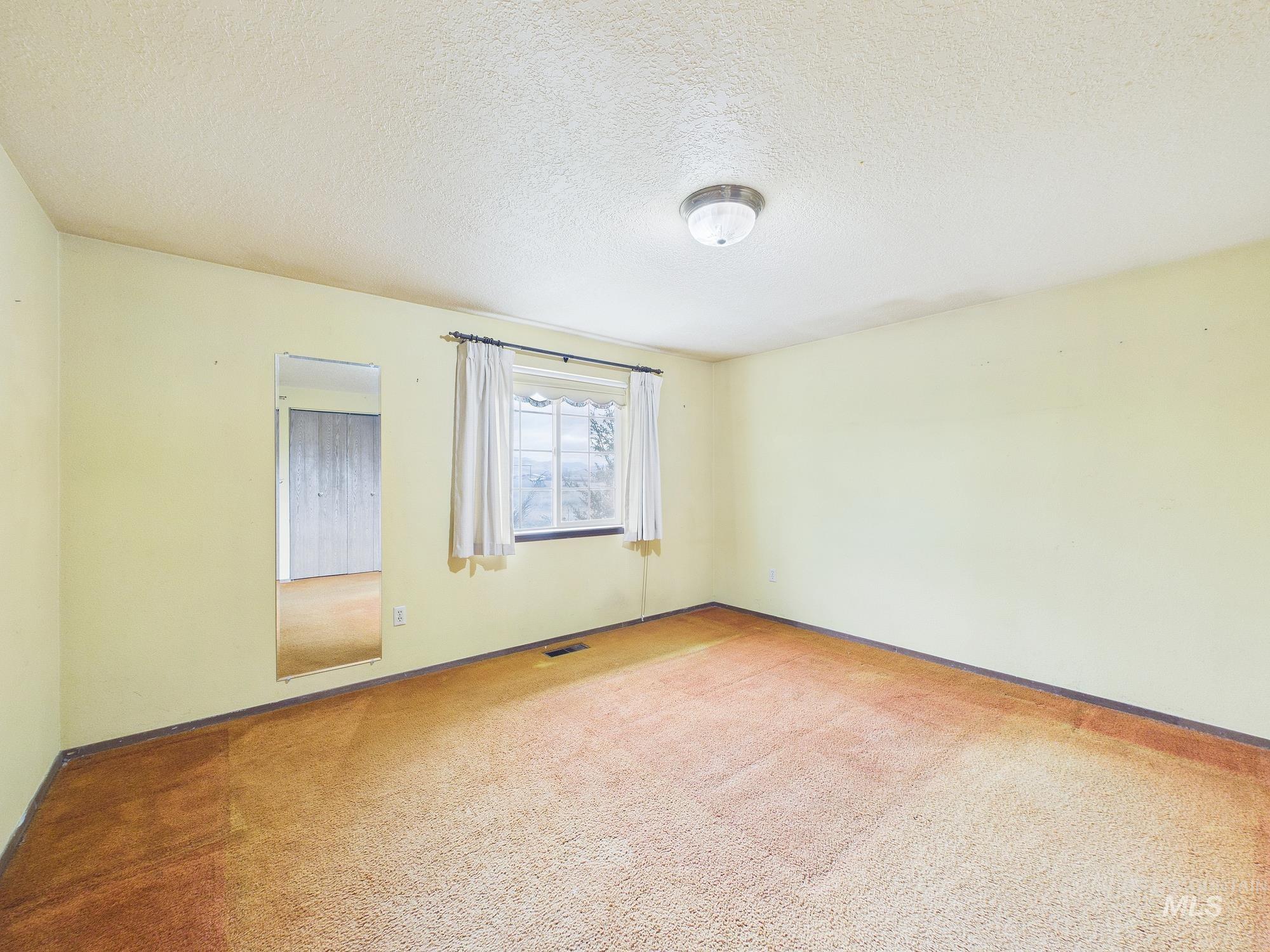 9845 N Highway 52, Horseshoe Bend, Idaho 83629, 3 Bedrooms, 1 Bathroom, Residential For Sale, Price $725,000, 98978516