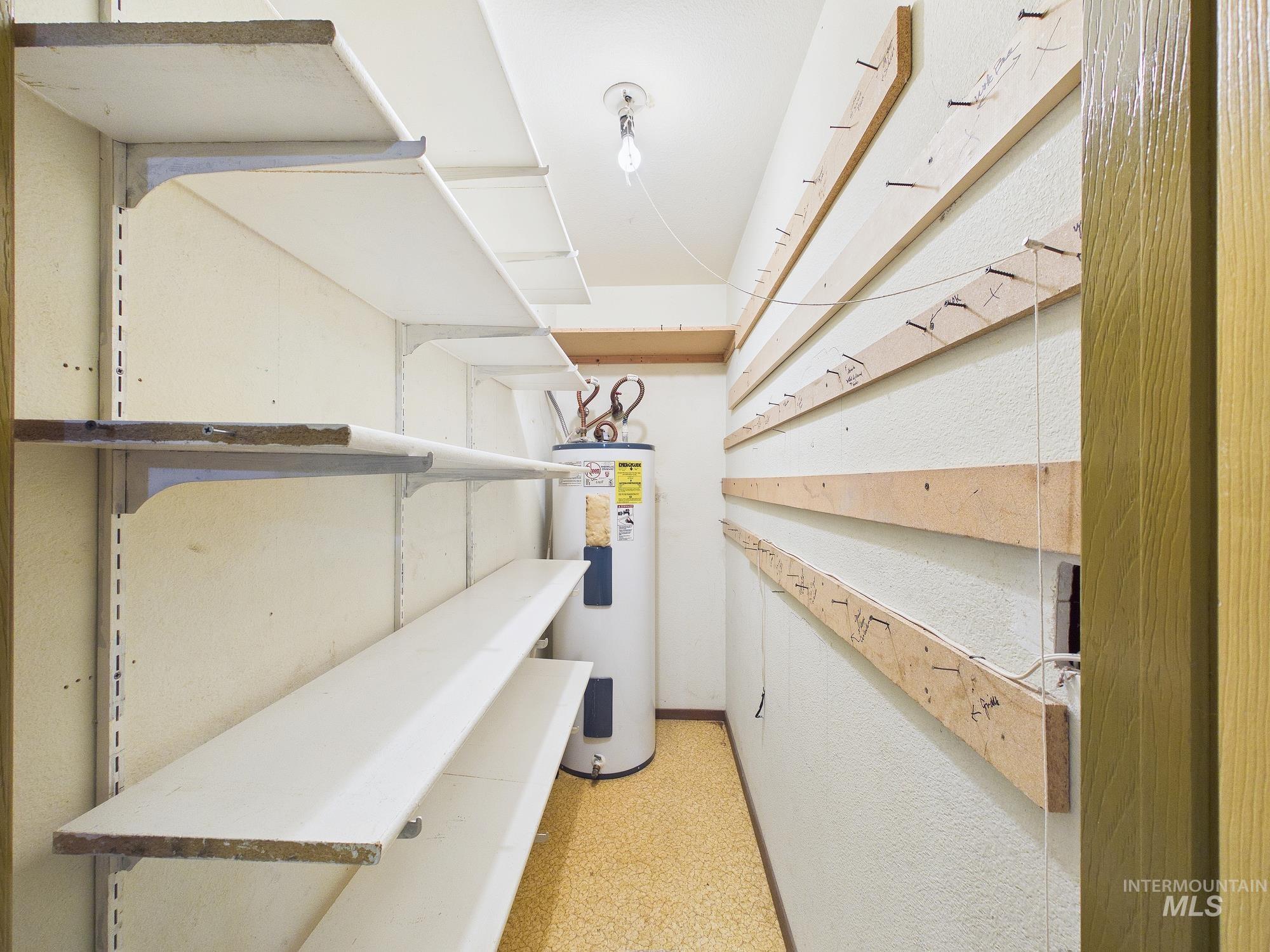 9845 N Highway 52, Horseshoe Bend, Idaho 83629, 3 Bedrooms, 1 Bathroom, Residential For Sale, Price $725,000, 98978516