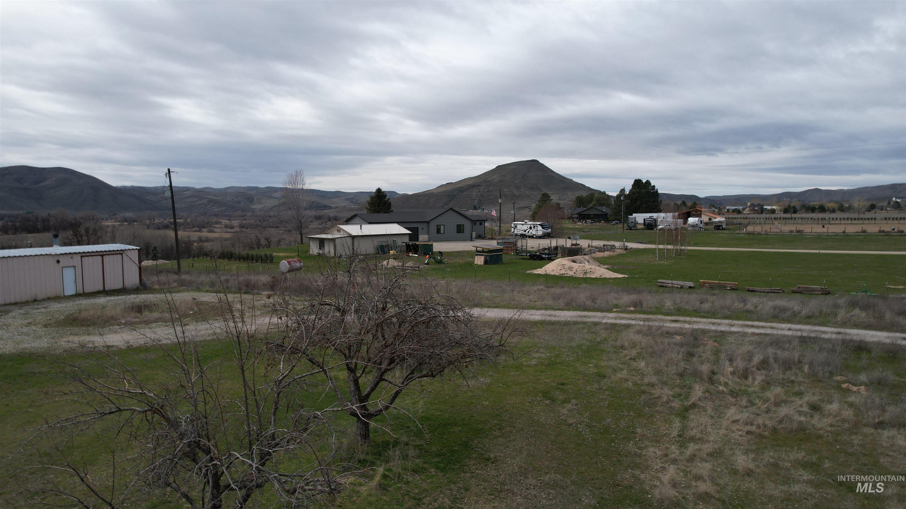 9845 N Highway 52, Horseshoe Bend, Idaho 83629, 3 Bedrooms, 1 Bathroom, Residential For Sale, Price $725,000, 98978516