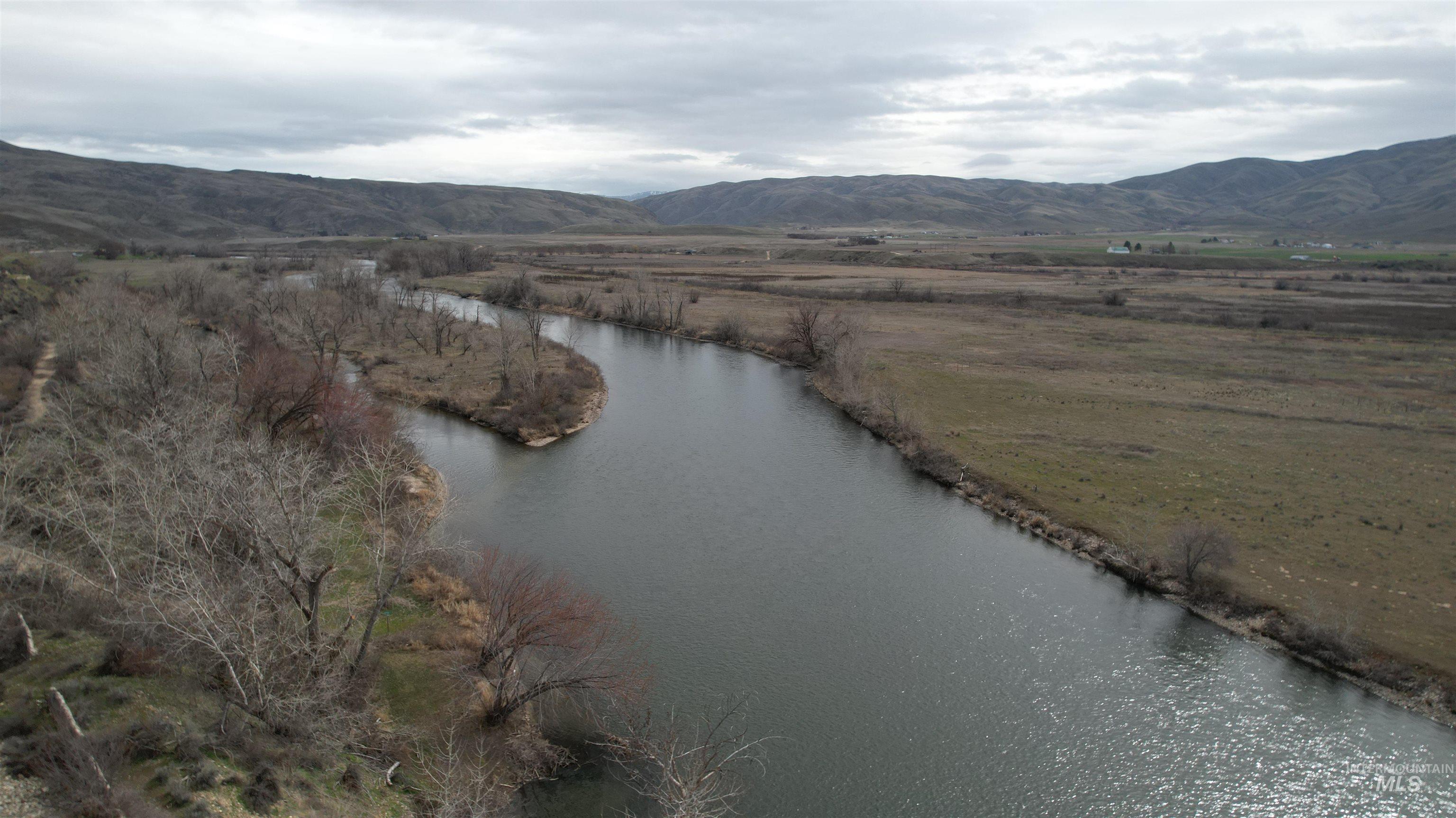 9845 N Highway 52, Horseshoe Bend, Idaho 83629, 3 Bedrooms, 1 Bathroom, Residential For Sale, Price $725,000, 98978516