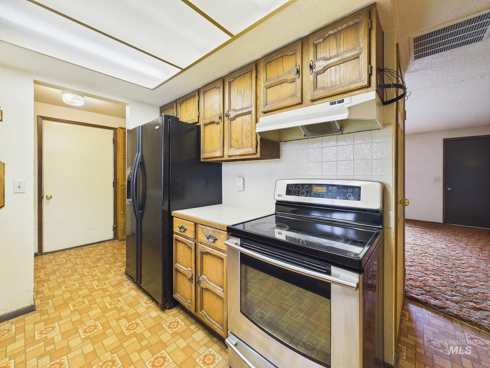 9845 N Highway 52, Horseshoe Bend, Idaho 83629, 3 Bedrooms, 1 Bathroom, Residential For Sale, Price $725,000, 98978516