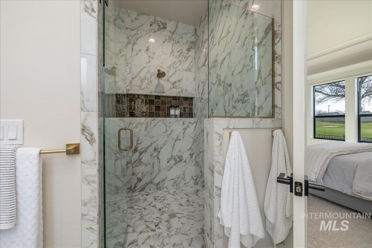 2927 W Three Lakes Dr., Meridian, Idaho 83646, 4 Bedrooms, 3.5 Bathrooms, Residential For Sale, Price $1,350,000,MLS 98978517