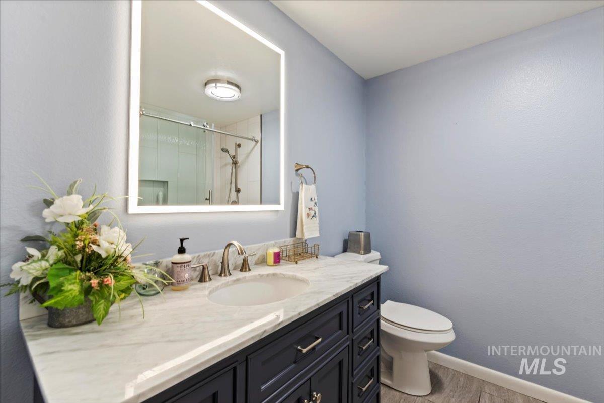 8483 Willowcourt Drive, Garden City, Idaho 83714, 2 Bedrooms, 2 Bathrooms, Residential For Sale, Price $445,000,MLS 98978518