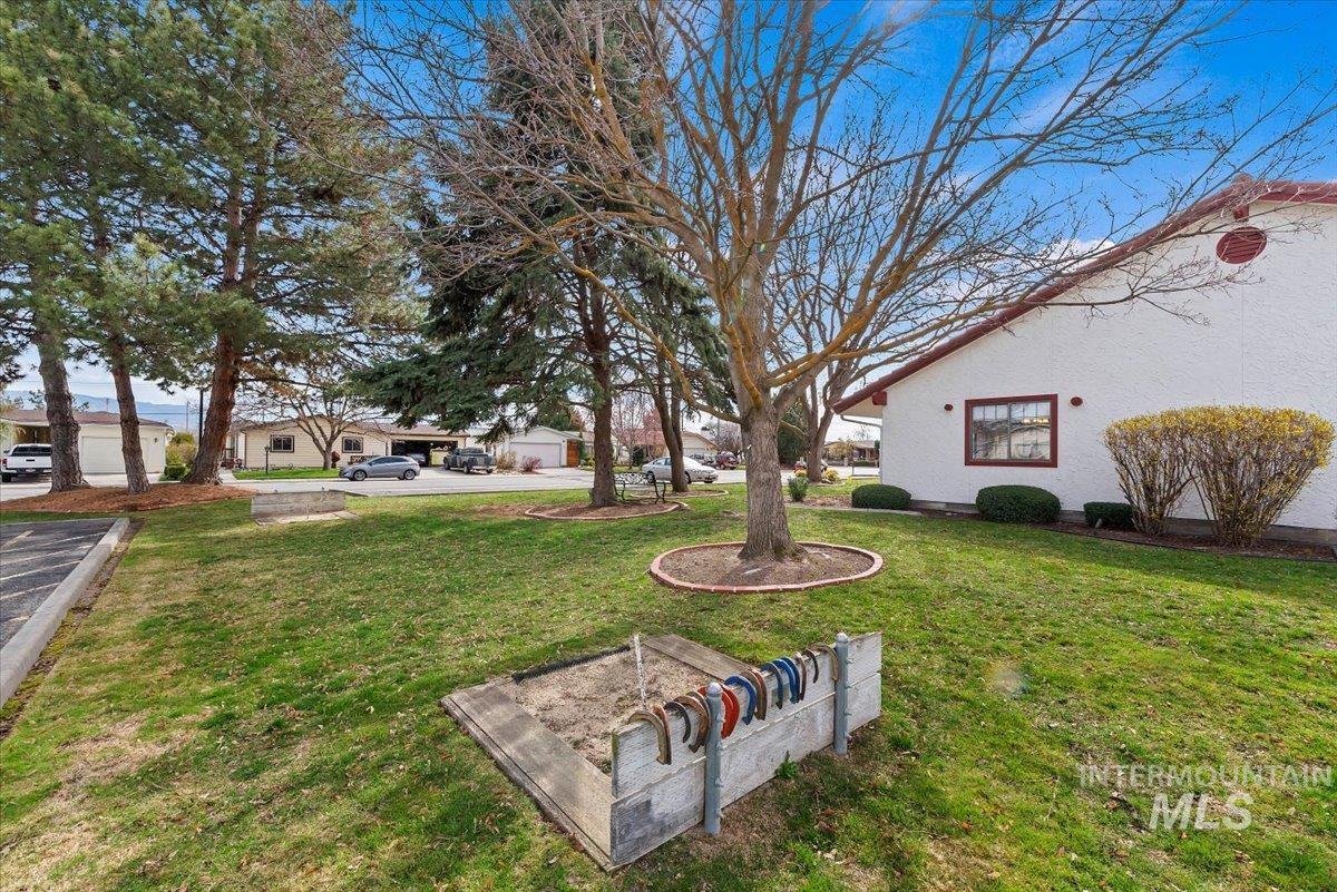 8483 Willowcourt Drive, Garden City, Idaho 83714, 2 Bedrooms, 2 Bathrooms, Residential For Sale, Price $445,000,MLS 98978518