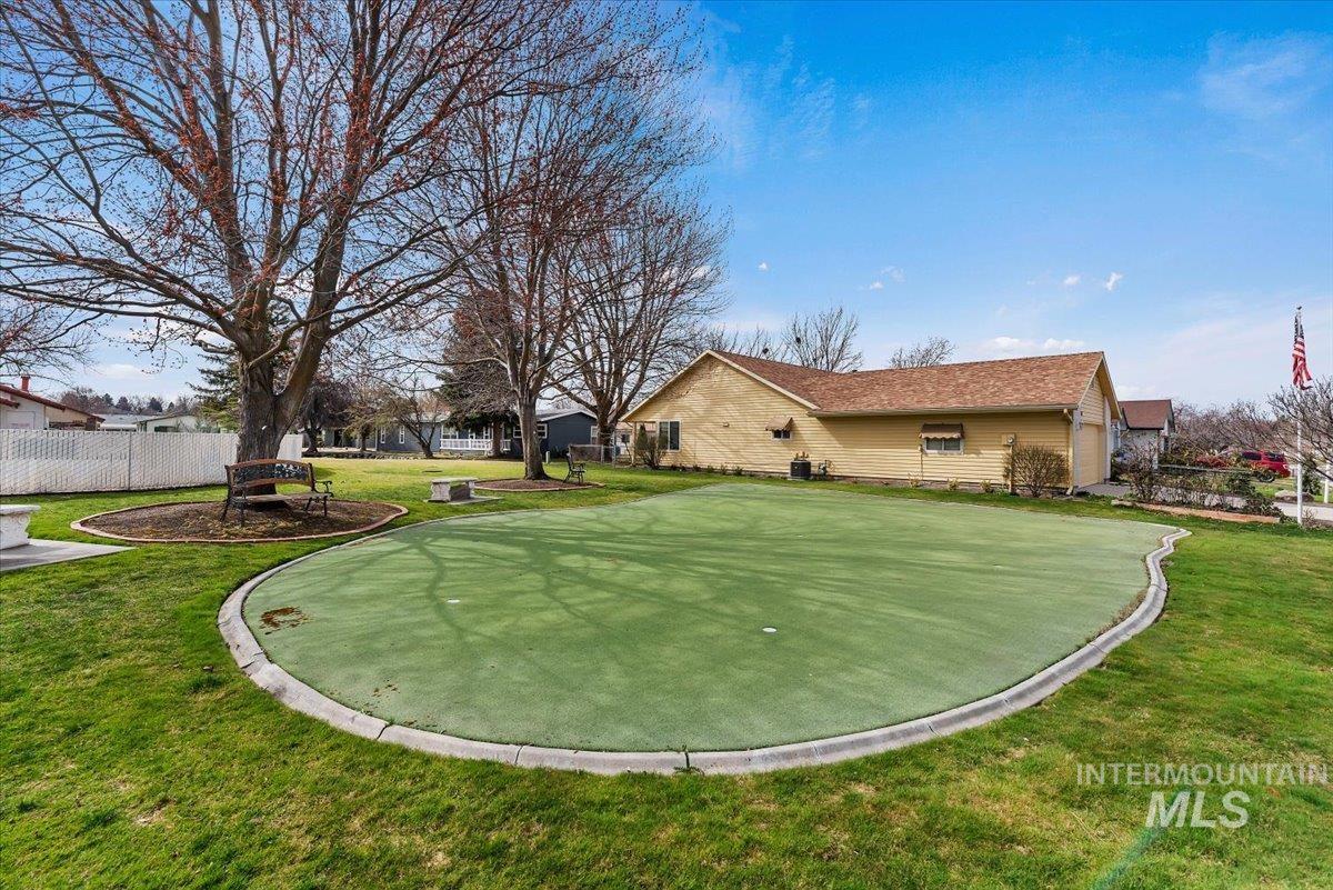 8483 Willowcourt Drive, Garden City, Idaho 83714, 2 Bedrooms, 2 Bathrooms, Residential For Sale, Price $445,000,MLS 98978518