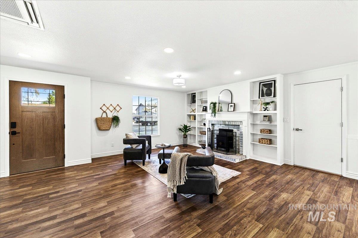 701 W Boone Ave, Nampa, Idaho 83651, 3 Bedrooms, 2 Bathrooms, Residential For Sale, Price $435,000,MLS 98978519