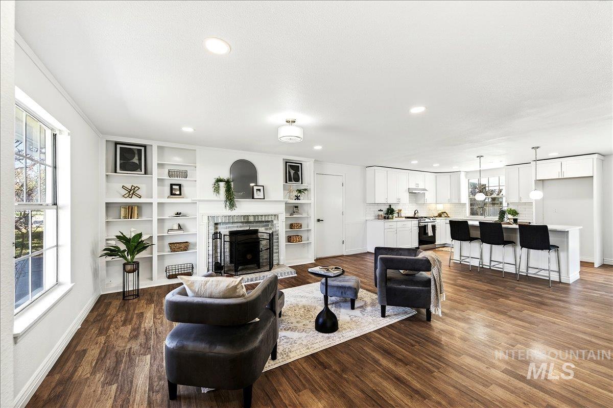 701 W Boone Ave, Nampa, Idaho 83651, 3 Bedrooms, 2 Bathrooms, Residential For Sale, Price $435,000,MLS 98978519