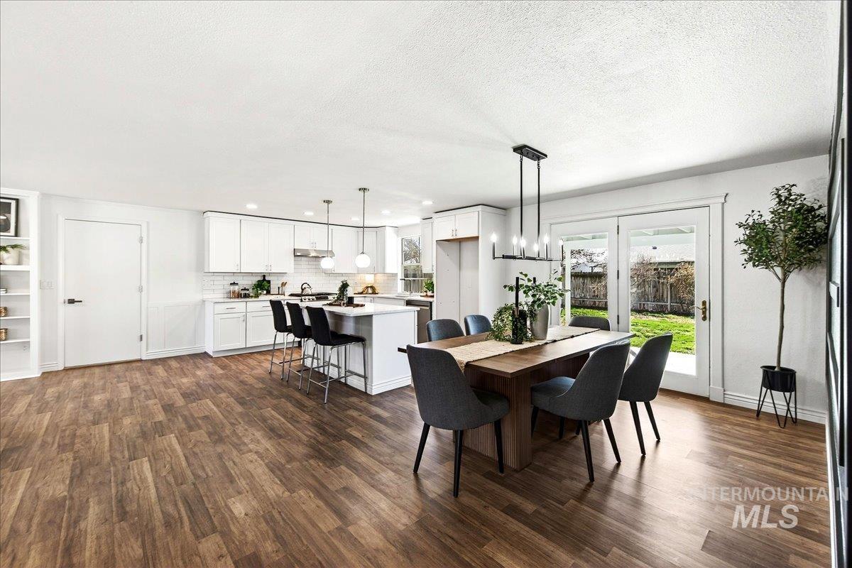 701 W Boone Ave, Nampa, Idaho 83651, 3 Bedrooms, 2 Bathrooms, Residential For Sale, Price $435,000,MLS 98978519