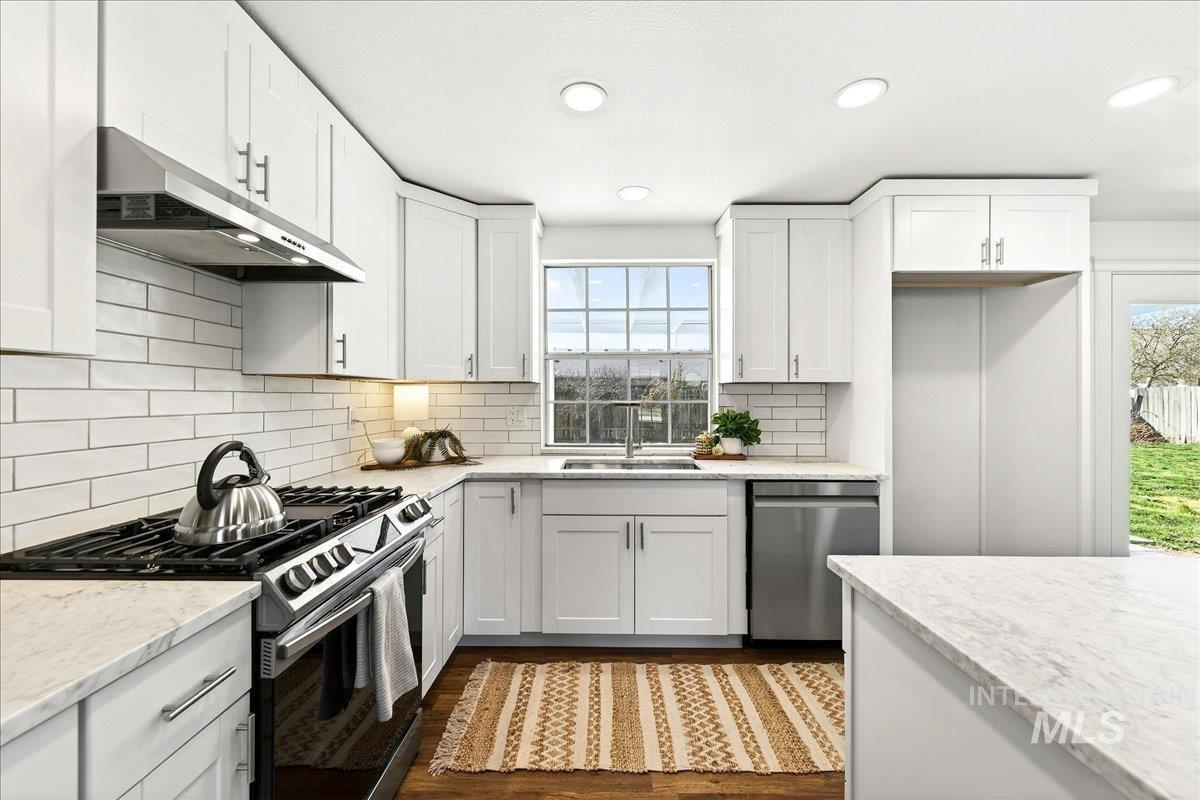 701 W Boone Ave, Nampa, Idaho 83651, 3 Bedrooms, 2 Bathrooms, Residential For Sale, Price $435,000,MLS 98978519