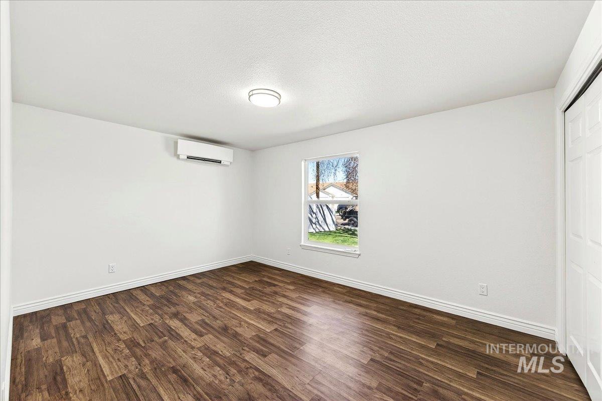 701 W Boone Ave, Nampa, Idaho 83651, 3 Bedrooms, 2 Bathrooms, Residential For Sale, Price $435,000,MLS 98978519