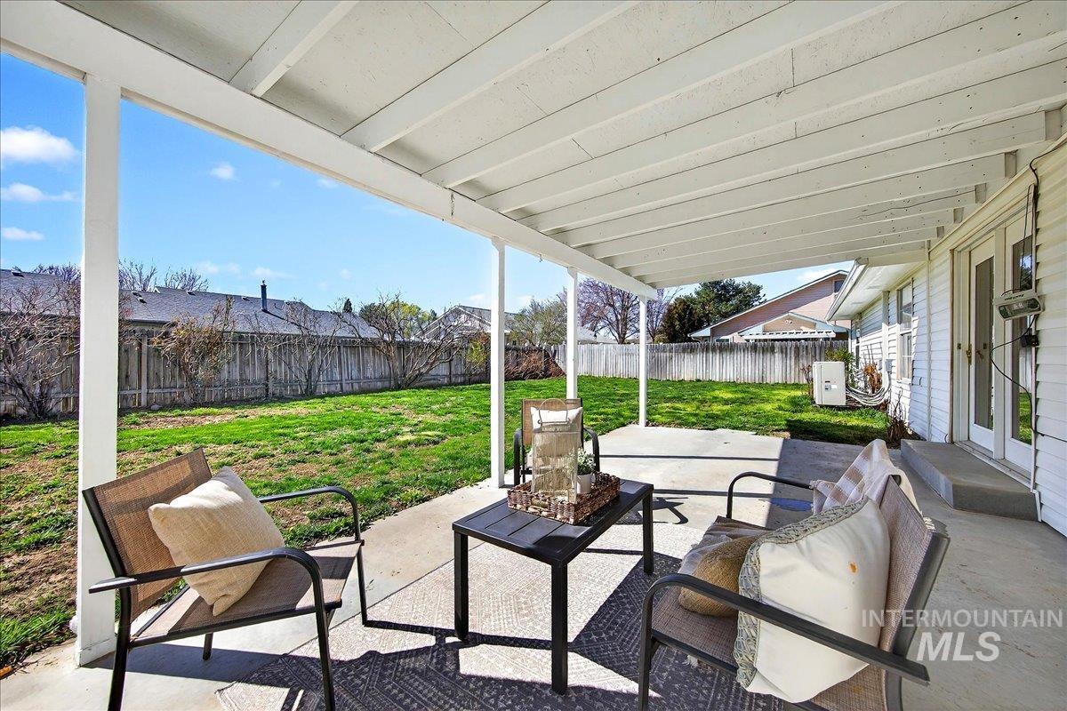 701 W Boone Ave, Nampa, Idaho 83651, 3 Bedrooms, 2 Bathrooms, Residential For Sale, Price $435,000,MLS 98978519