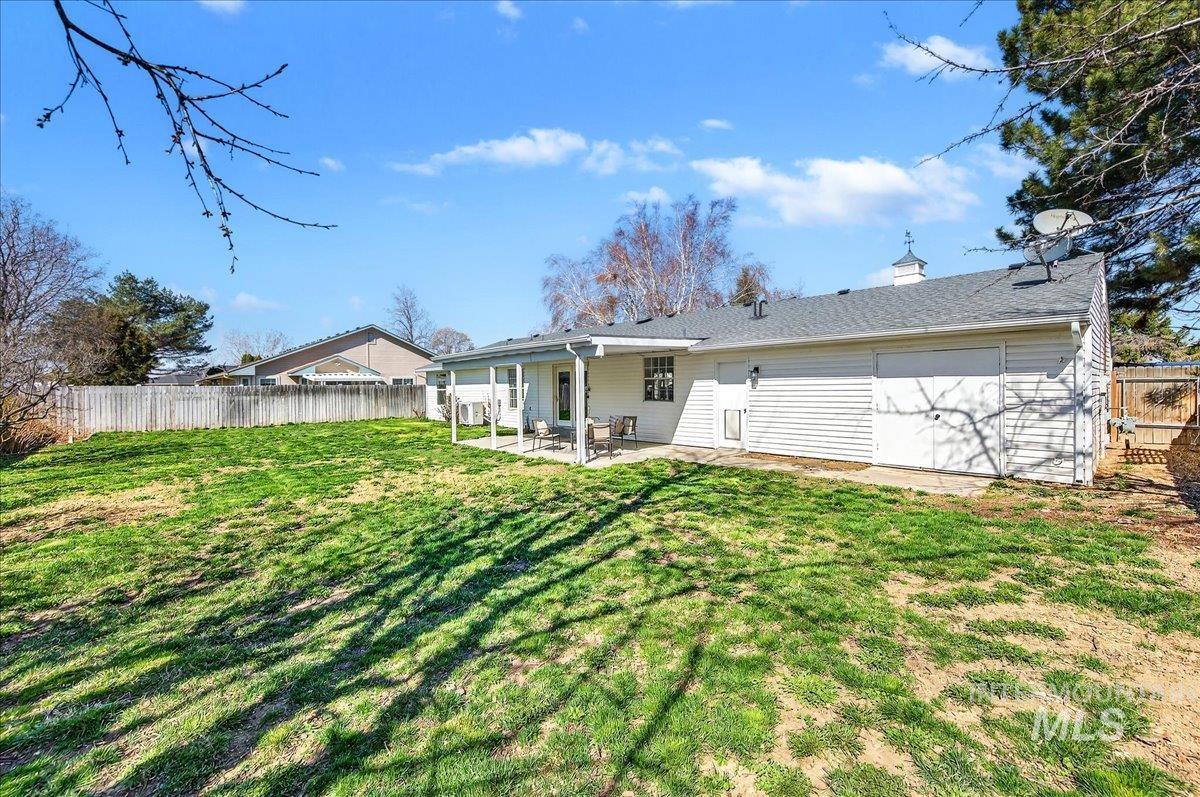 701 W Boone Ave, Nampa, Idaho 83651, 3 Bedrooms, 2 Bathrooms, Residential For Sale, Price $435,000,MLS 98978519