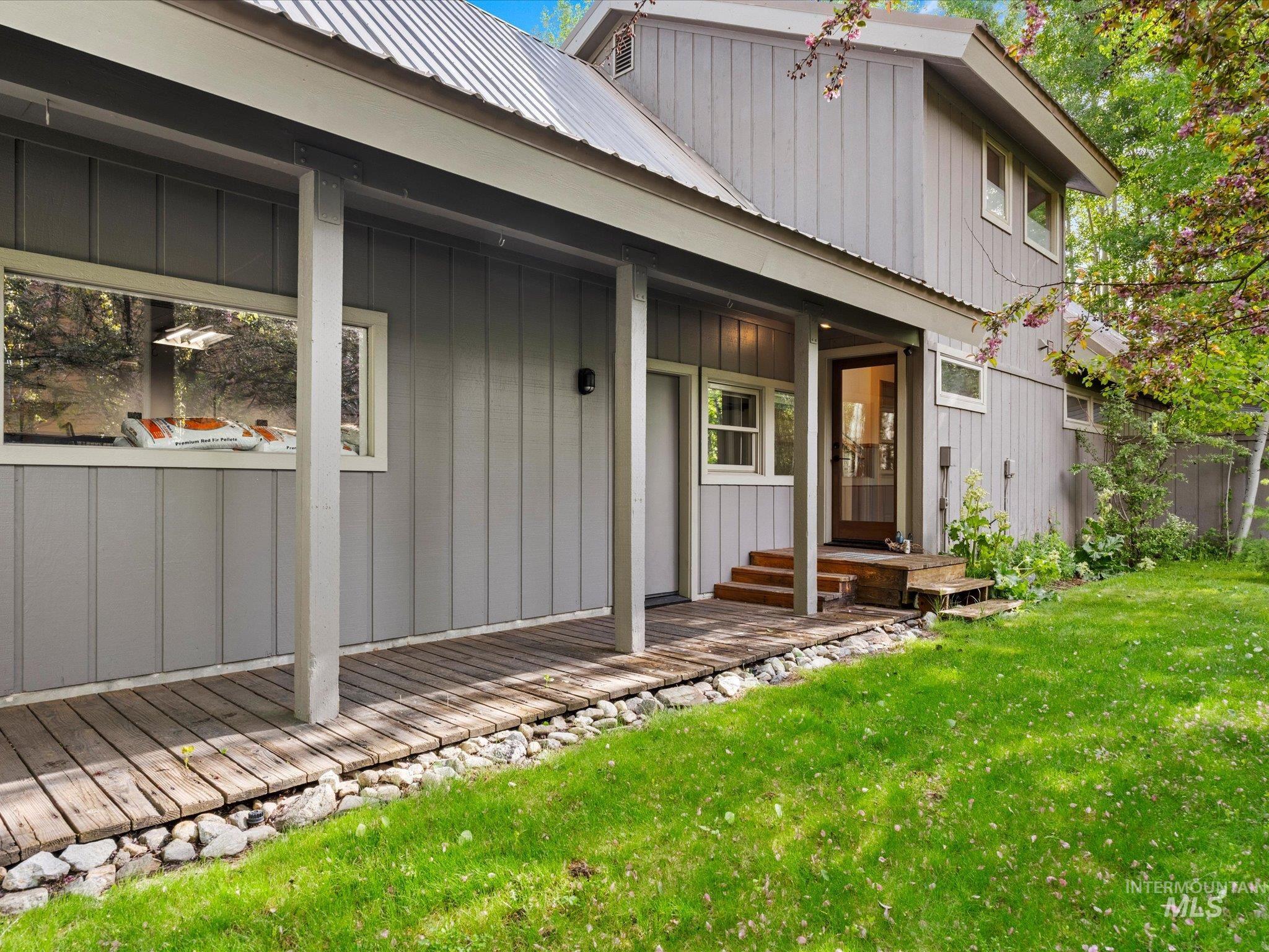1658 Timber Cir, McCall, Idaho 83638, 3 Bedrooms, 3 Bathrooms, Residential For Sale, Price $849,000,MLS 98978522