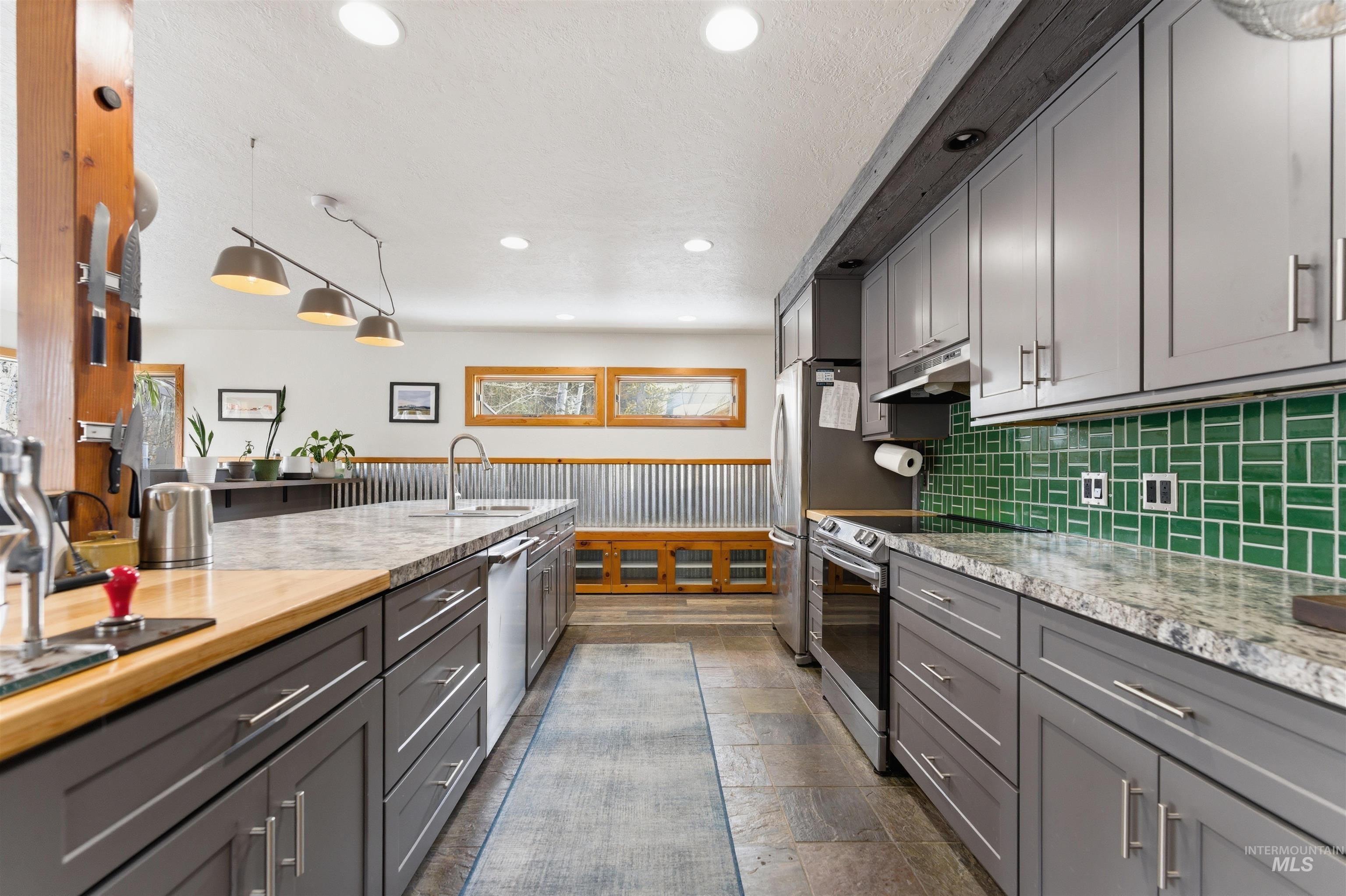 1658 Timber Cir, McCall, Idaho 83638, 3 Bedrooms, 3 Bathrooms, Residential For Sale, Price $864,000, 98978522