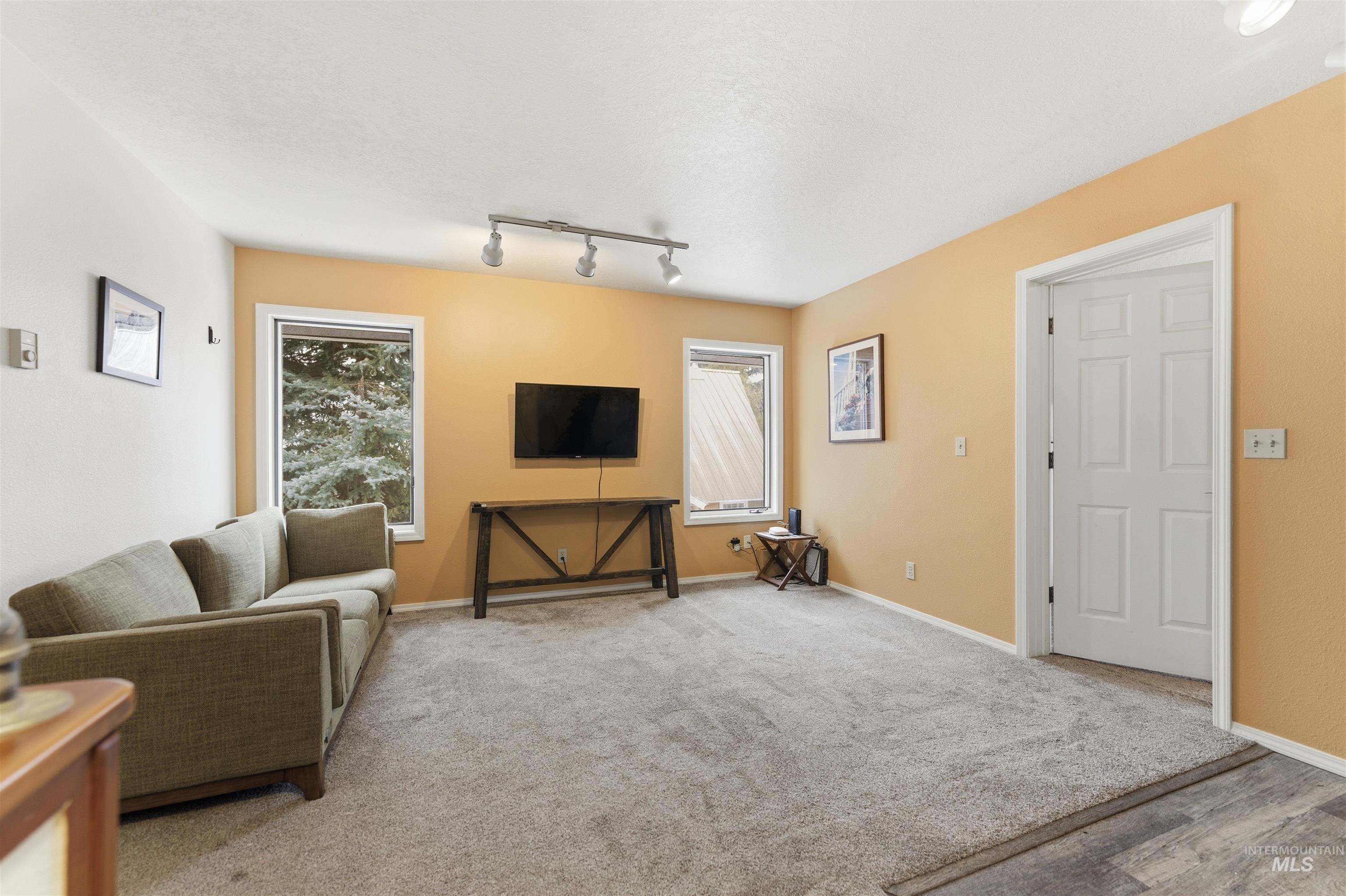 1658 Timber Cir, McCall, Idaho 83638, 3 Bedrooms, 3 Bathrooms, Residential For Sale, Price $864,000, 98978522