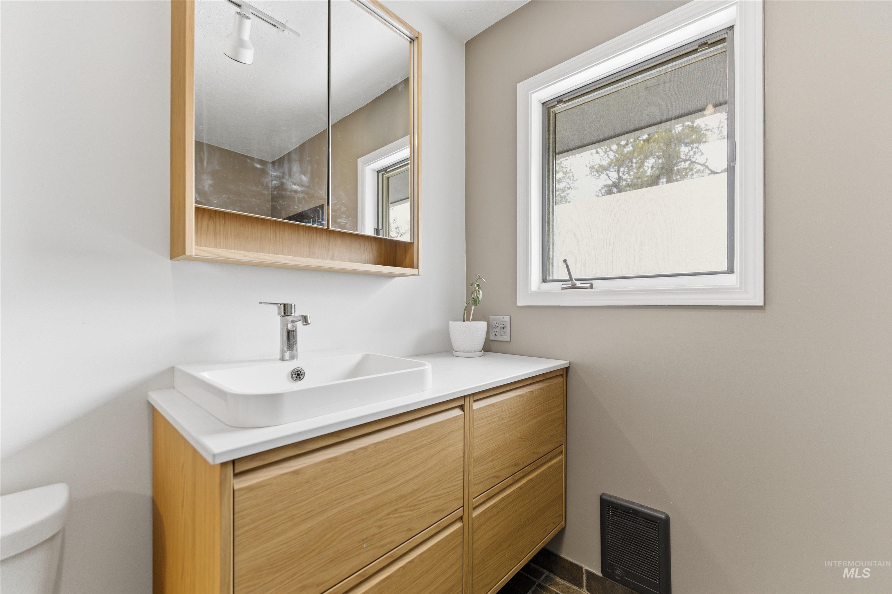 1658 Timber Cir, McCall, Idaho 83638, 3 Bedrooms, 3 Bathrooms, Residential For Sale, Price $895,000,MLS 98978522