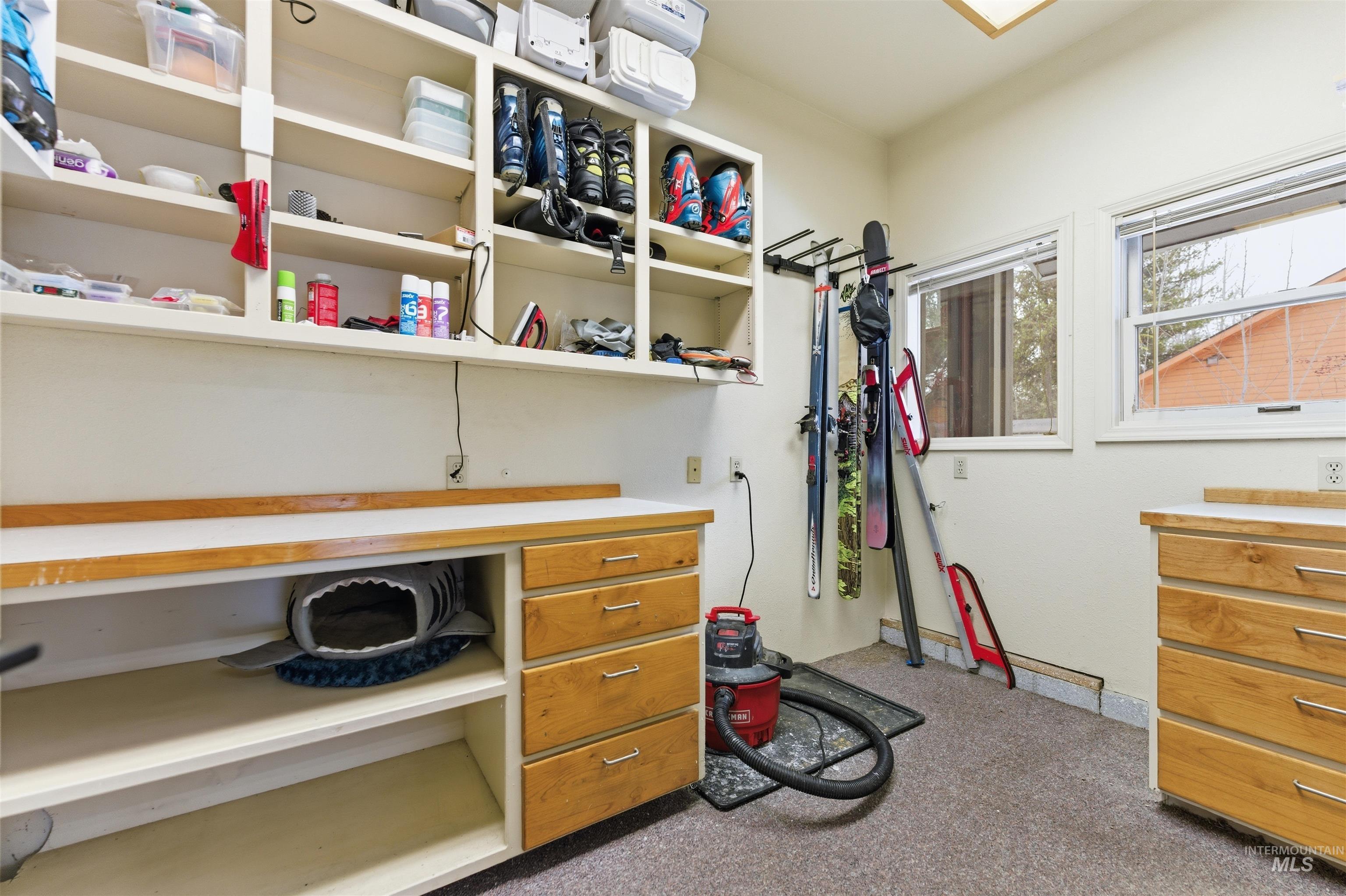 1658 Timber Cir, McCall, Idaho 83638, 3 Bedrooms, 3 Bathrooms, Residential For Sale, Price $864,000, 98978522