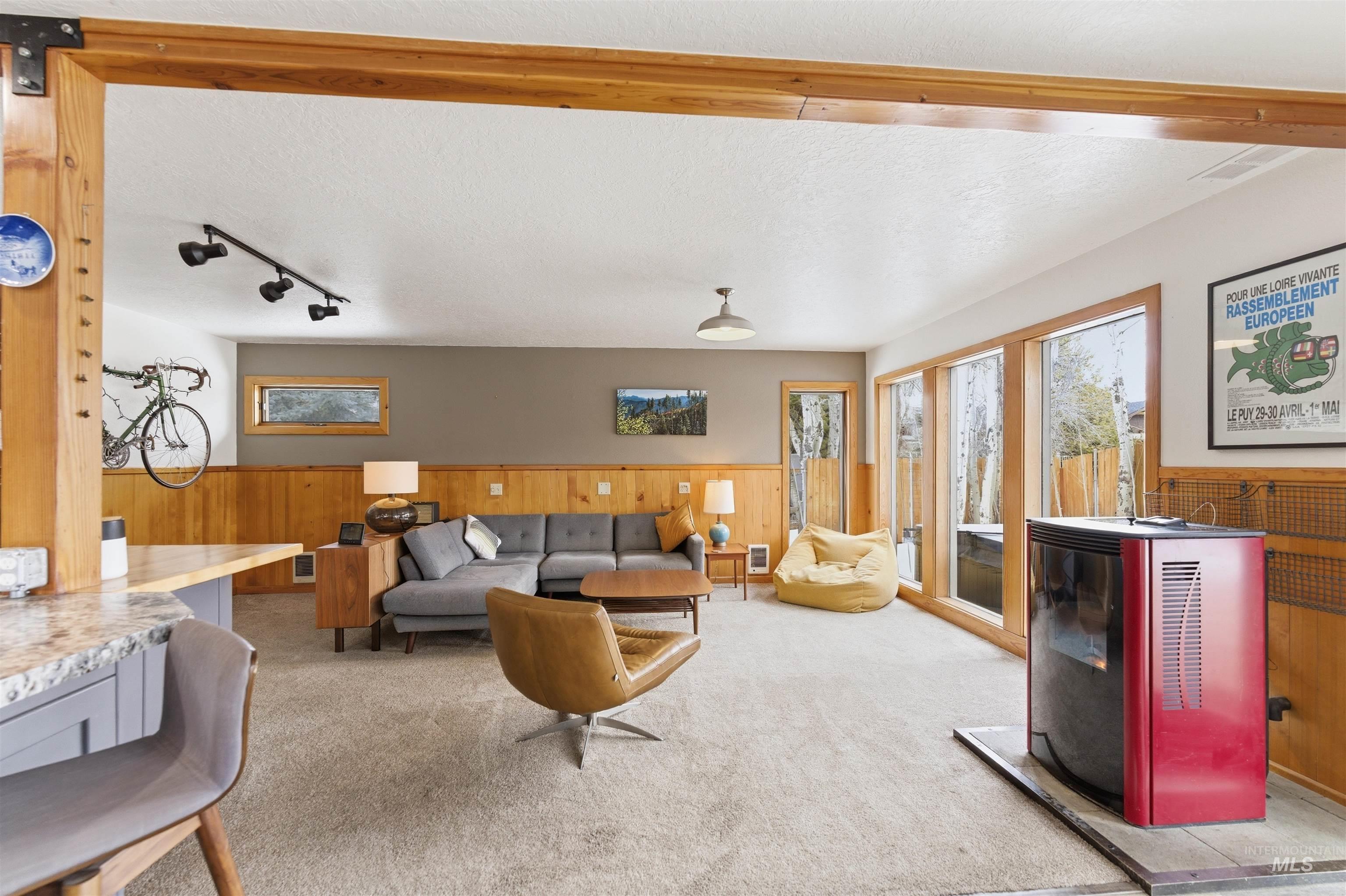 1658 Timber Cir, McCall, Idaho 83638, 3 Bedrooms, 3 Bathrooms, Residential For Sale, Price $864,000, 98978522