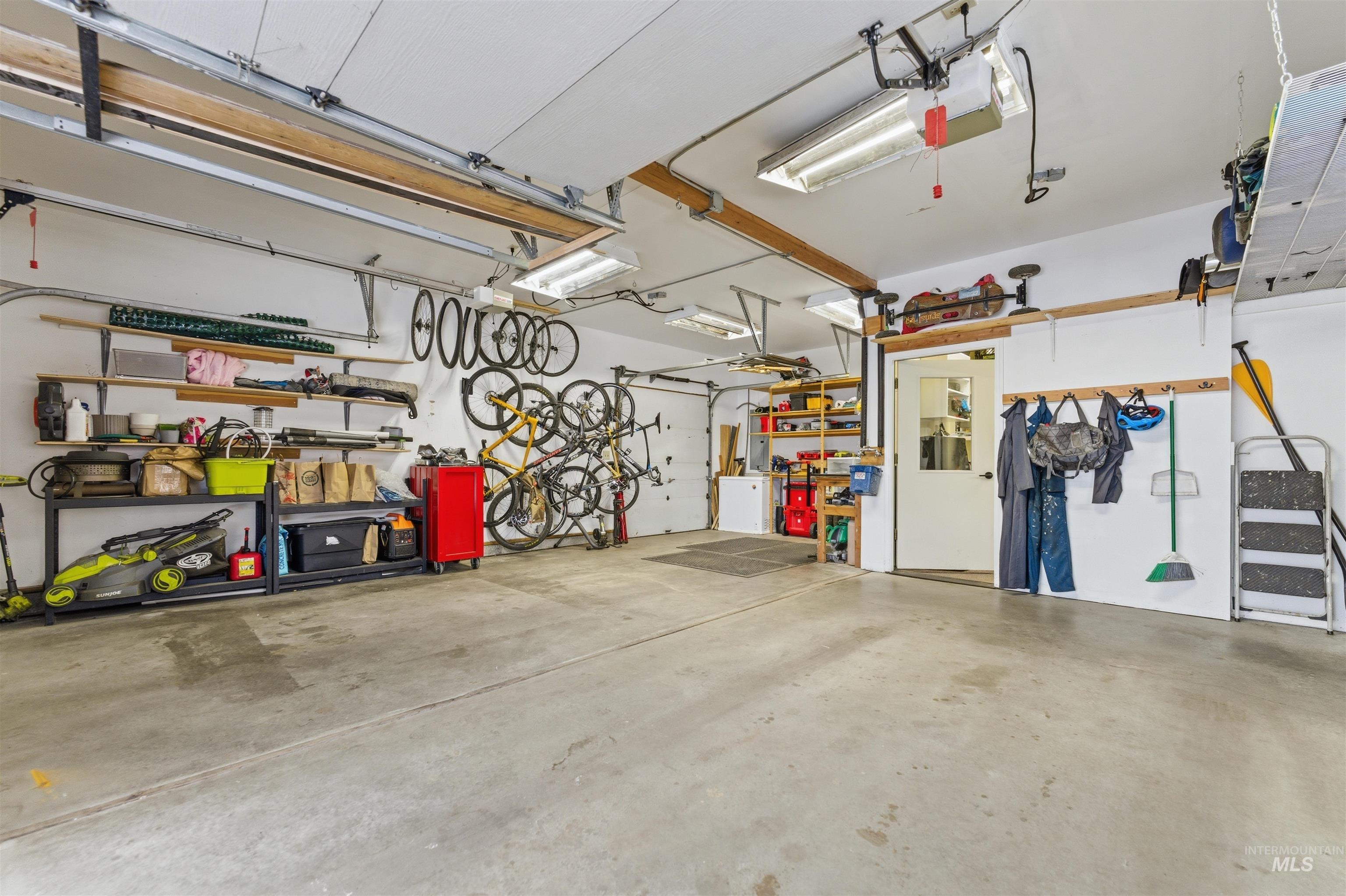 1658 Timber Cir, McCall, Idaho 83638, 3 Bedrooms, 3 Bathrooms, Residential For Sale, Price $895,000,MLS 98978522